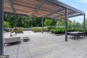 TYSONS CORNER - Residential Lease