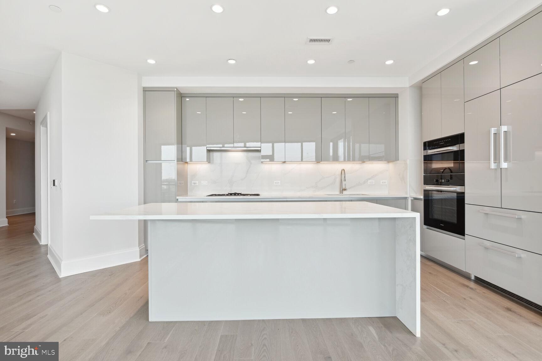 TYSONS CORNER - Residential Lease