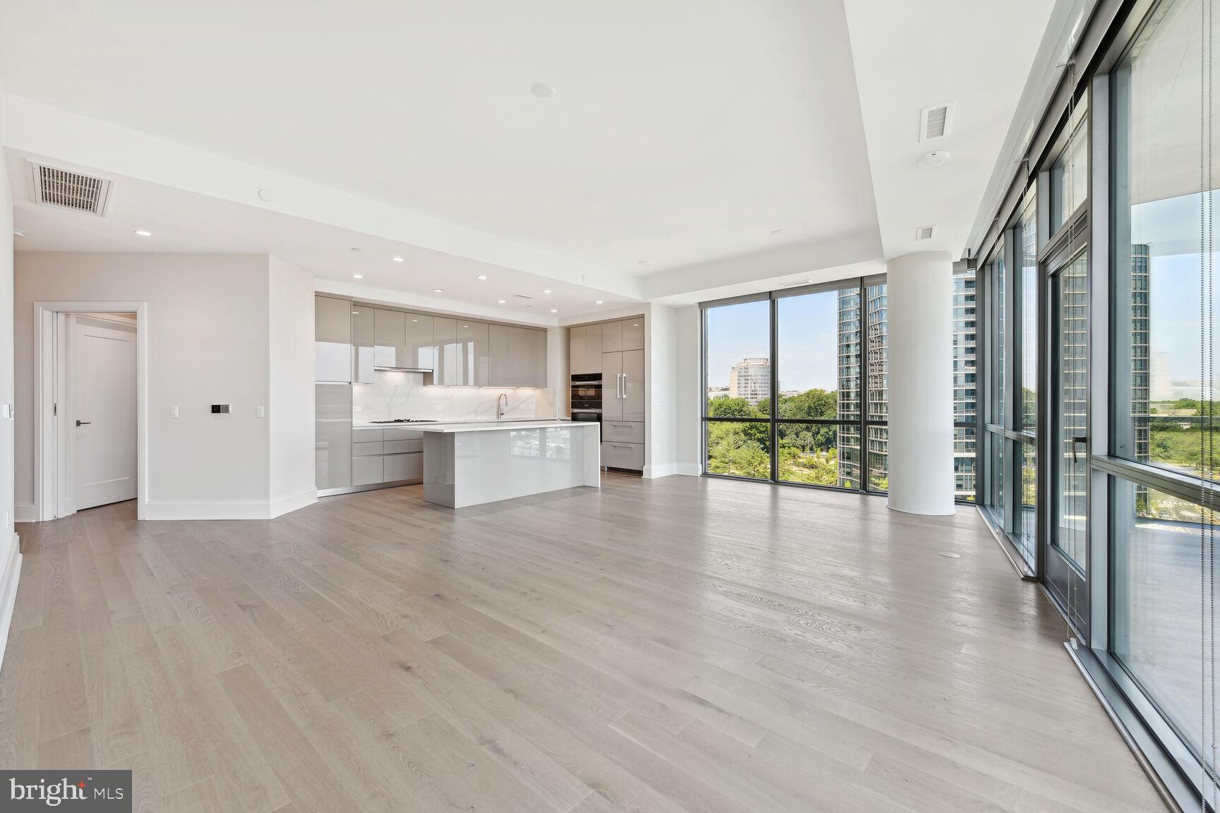 TYSONS CORNER - Residential Lease