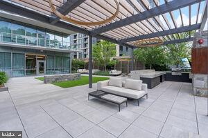 TYSONS CORNER - Residential Lease