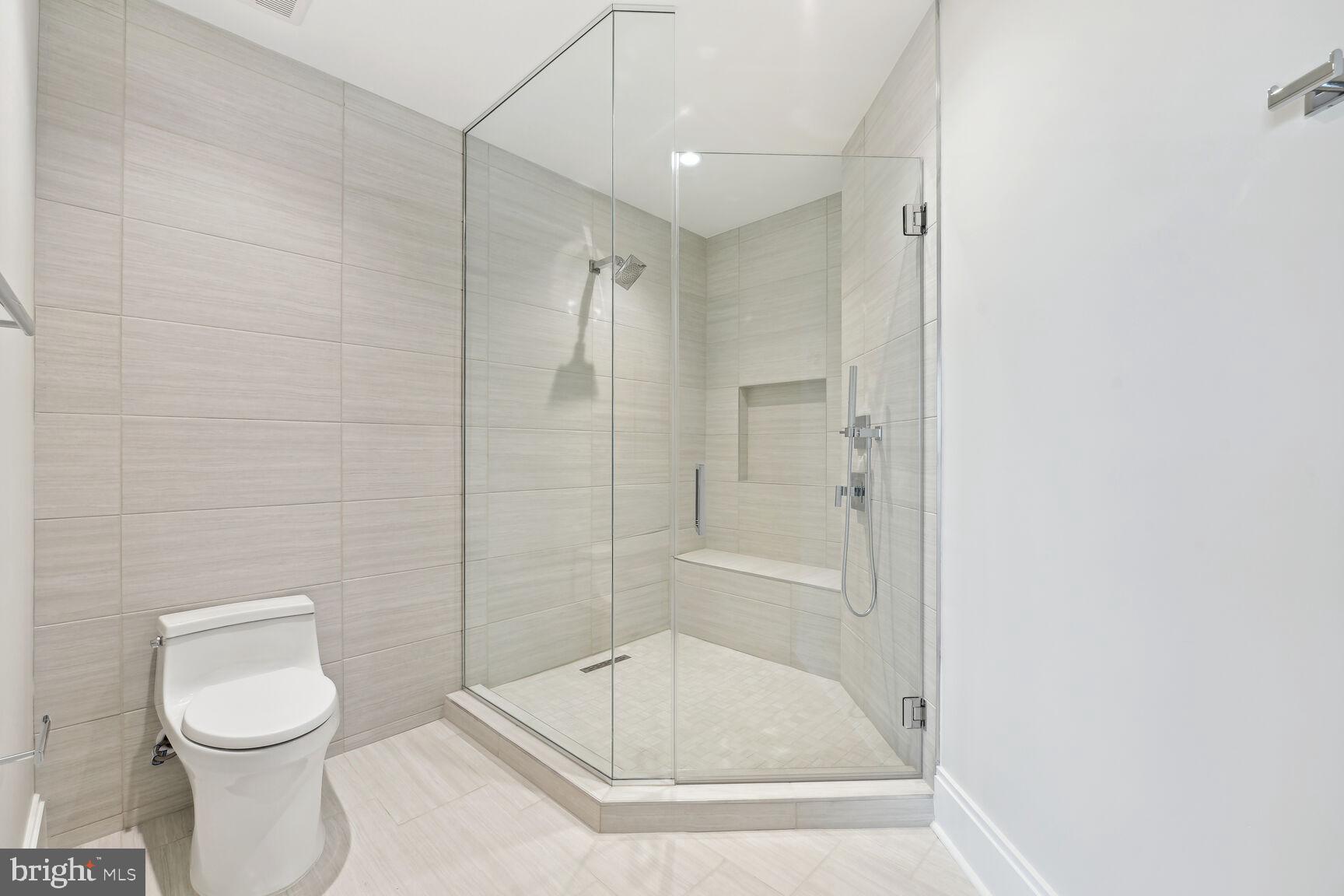 TYSONS CORNER - Residential Lease