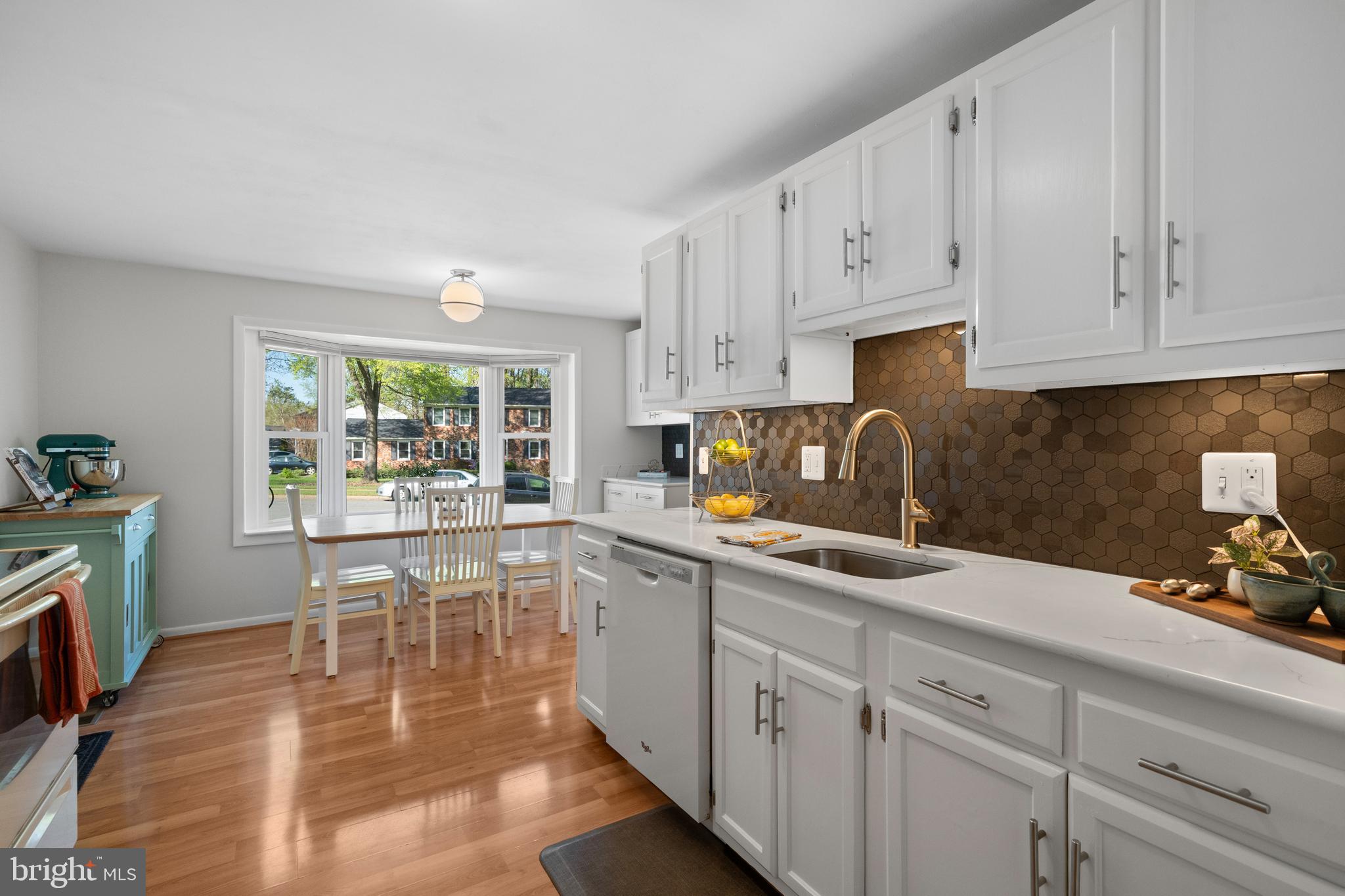 7807 FIELDCREST COURT