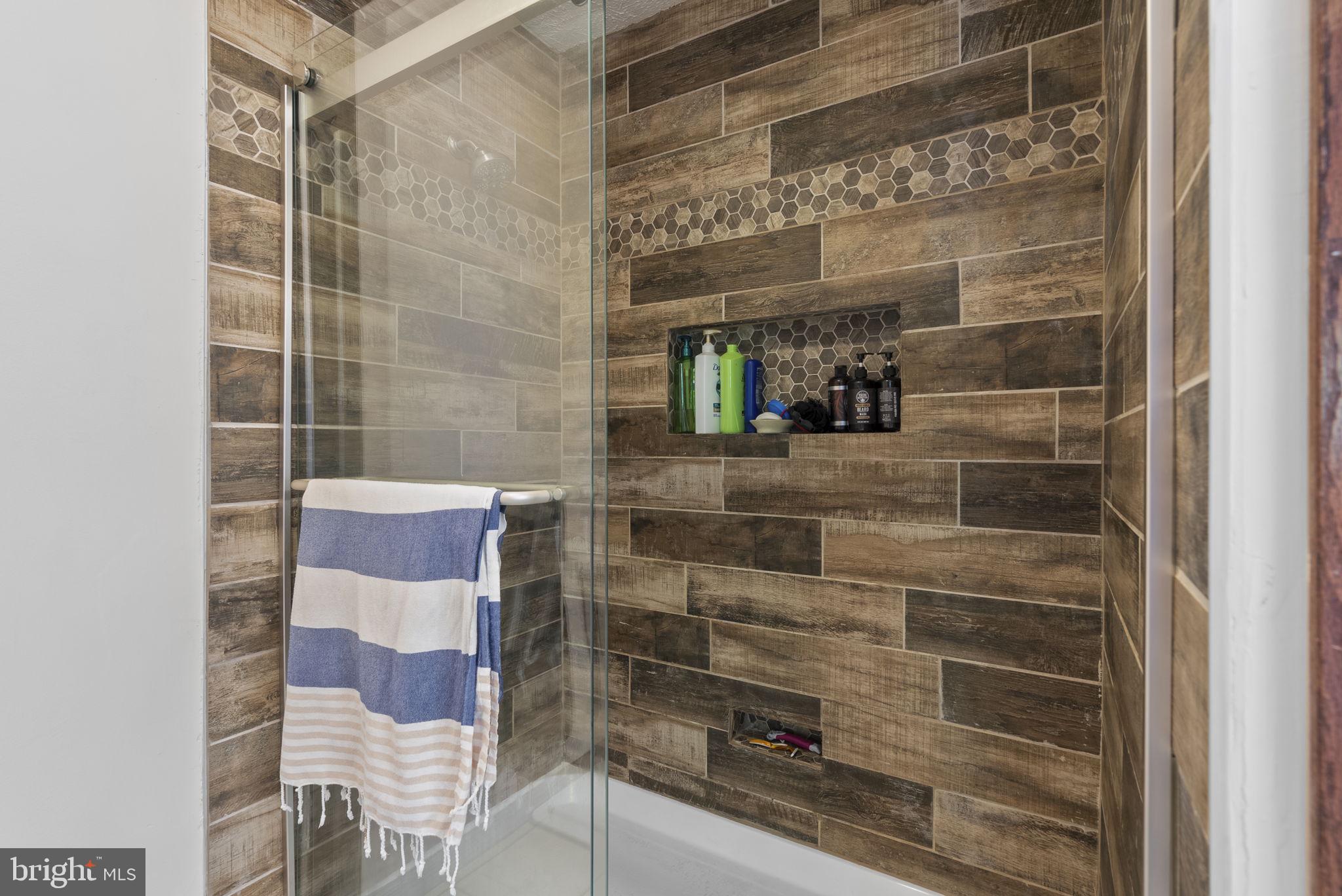 HICKORY RIDGE - Residential