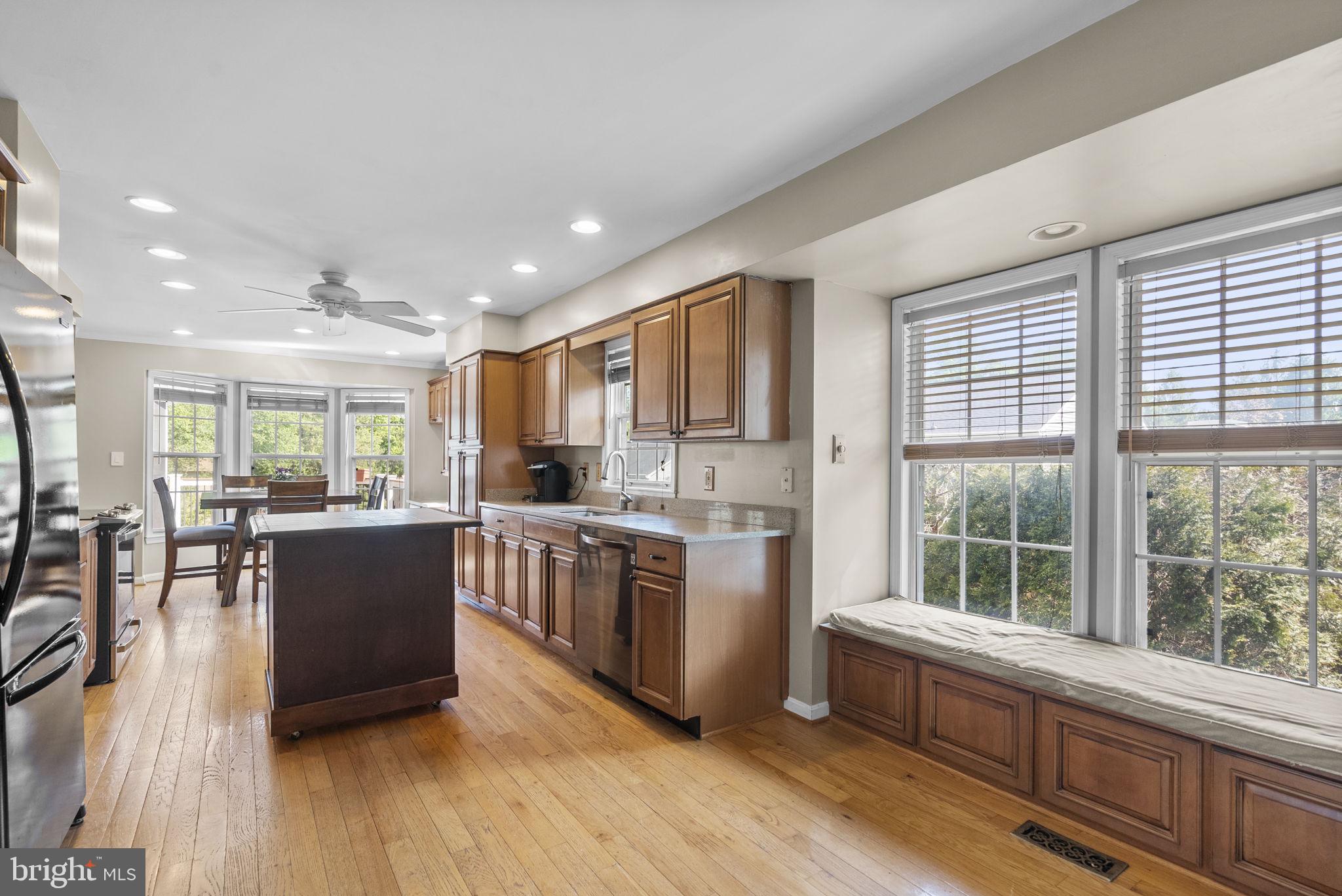 HICKORY RIDGE - Residential