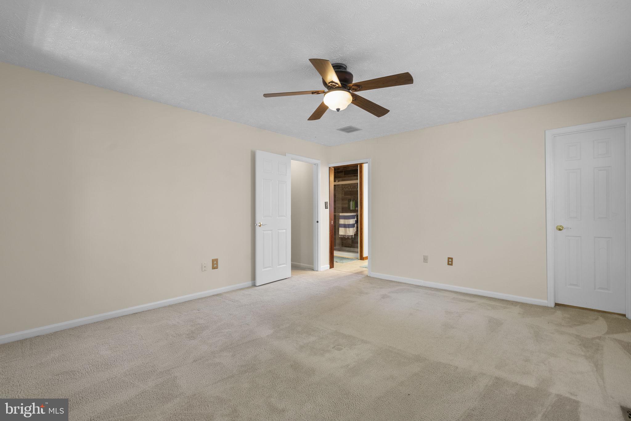 HICKORY RIDGE - Residential