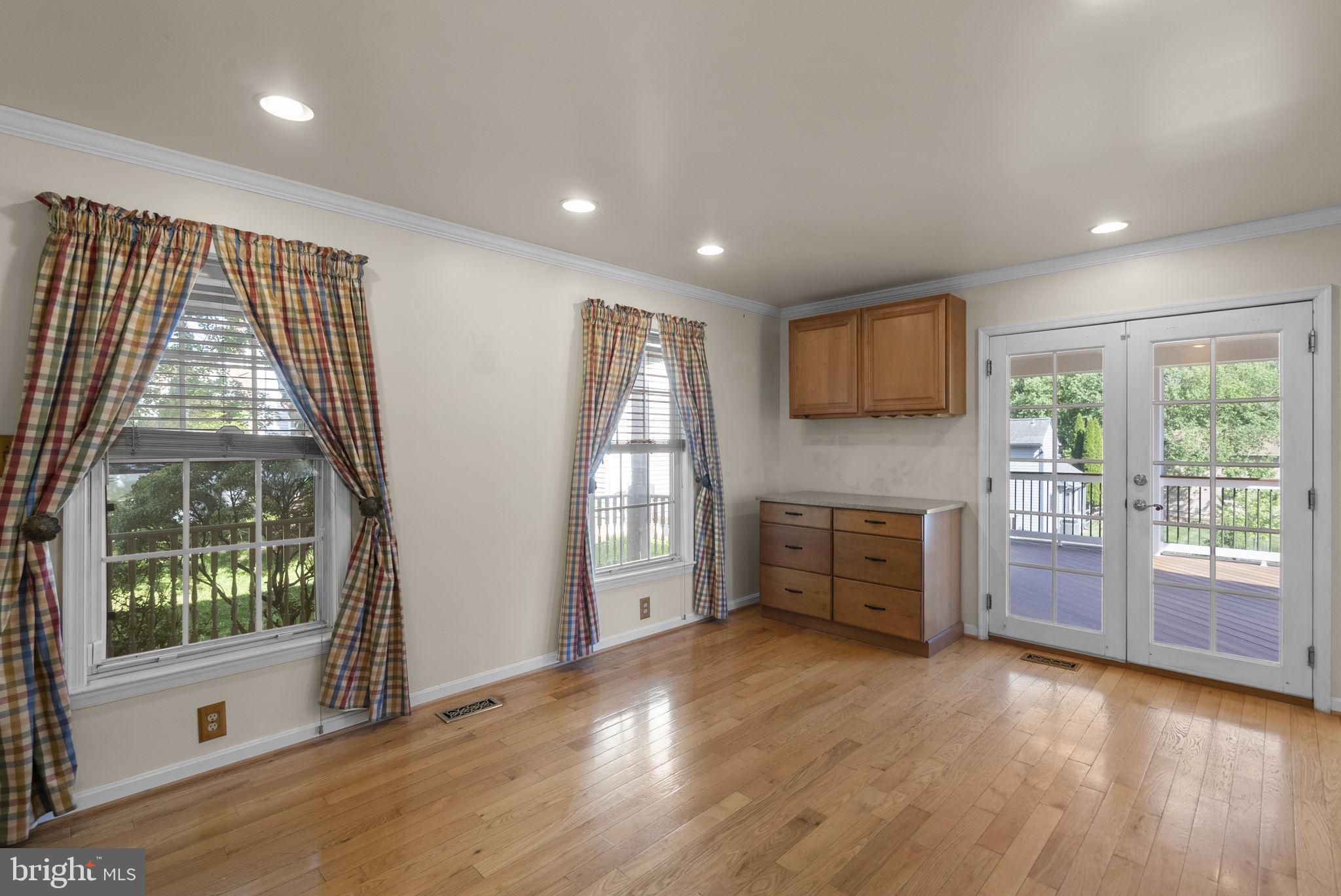HICKORY RIDGE - Residential