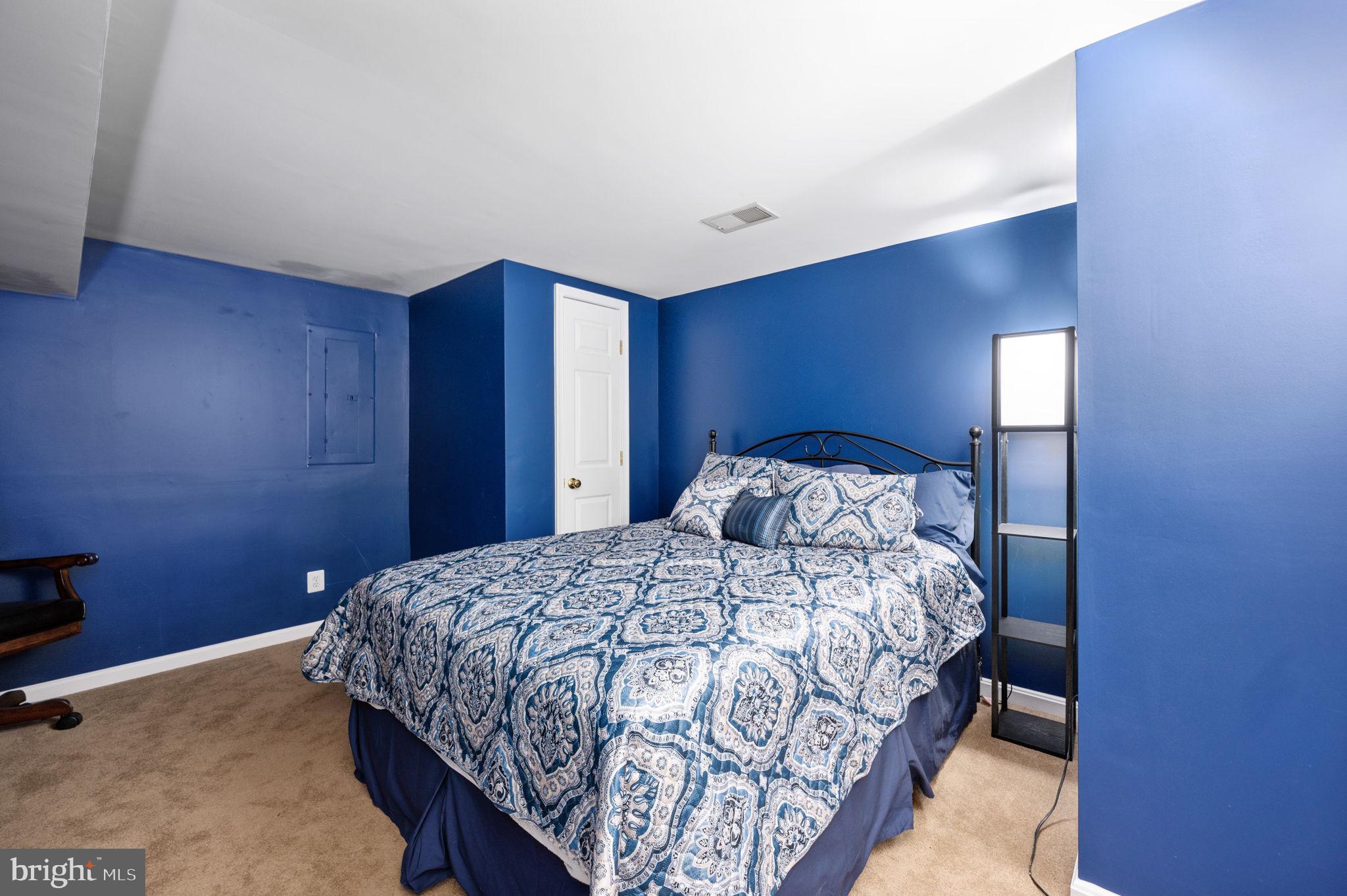 CROSSPOINTE - Residential