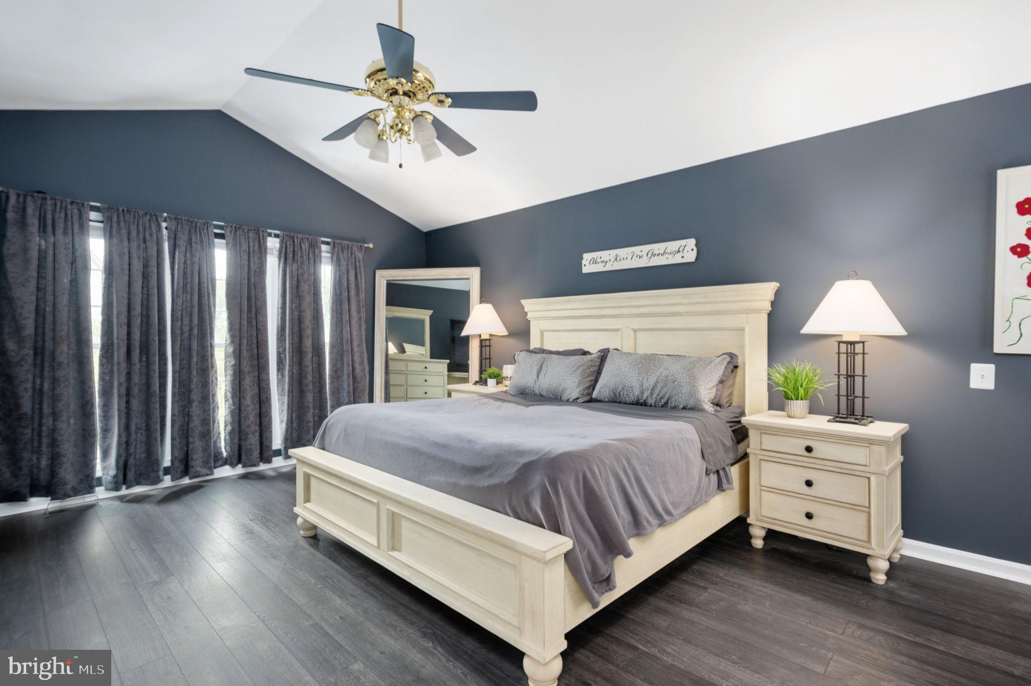 CROSSPOINTE - Residential