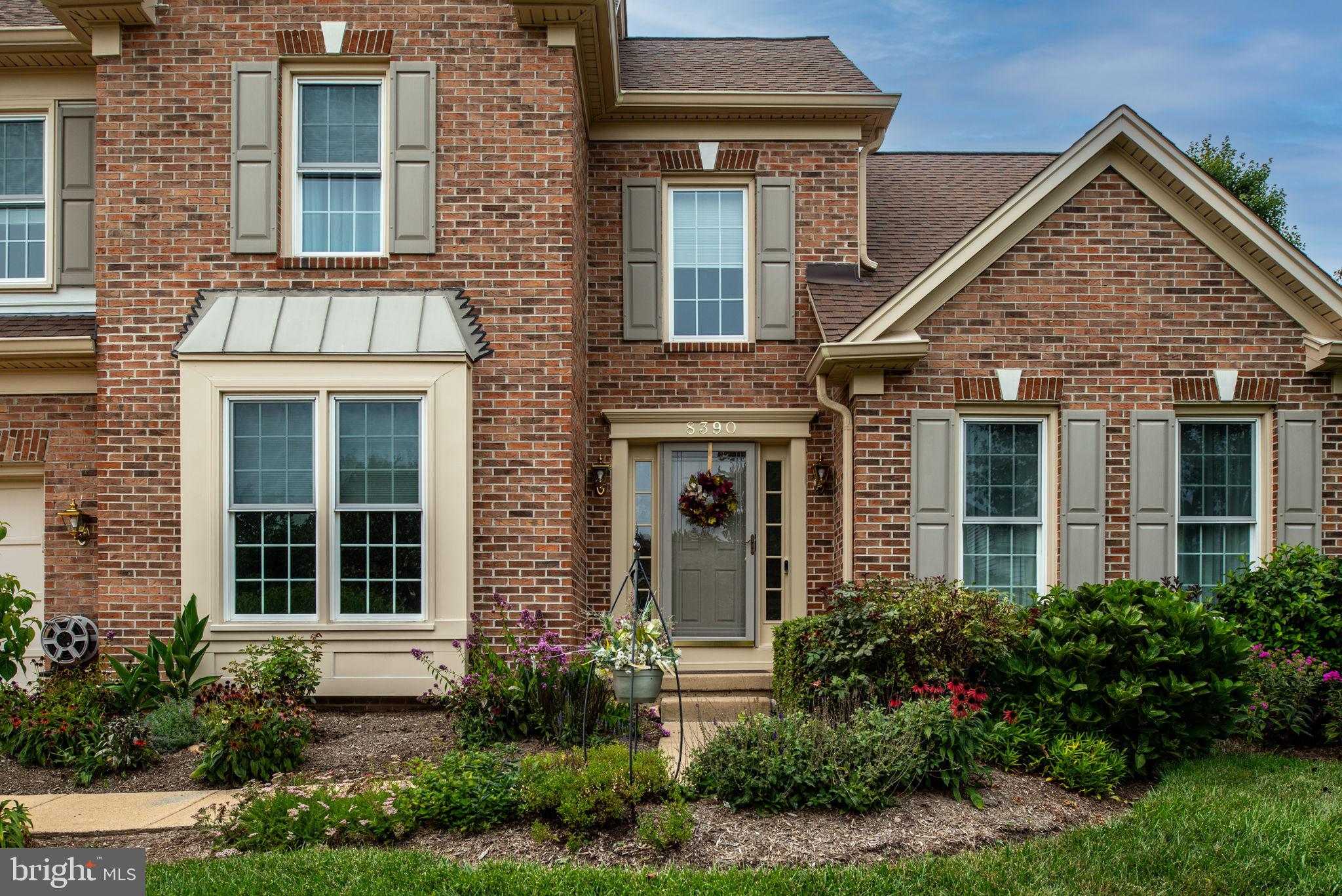 CROSSPOINTE - Residential