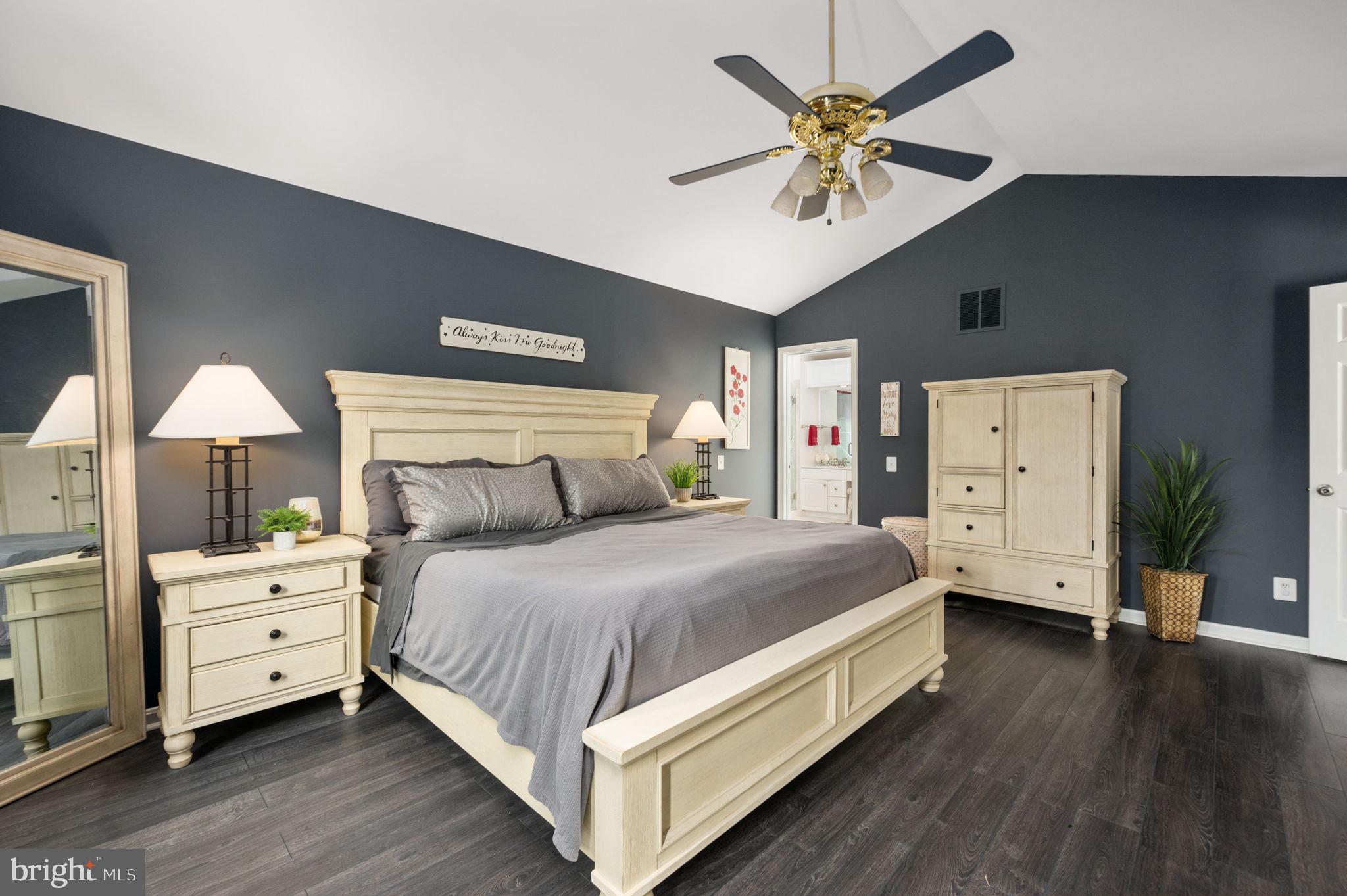 CROSSPOINTE - Residential