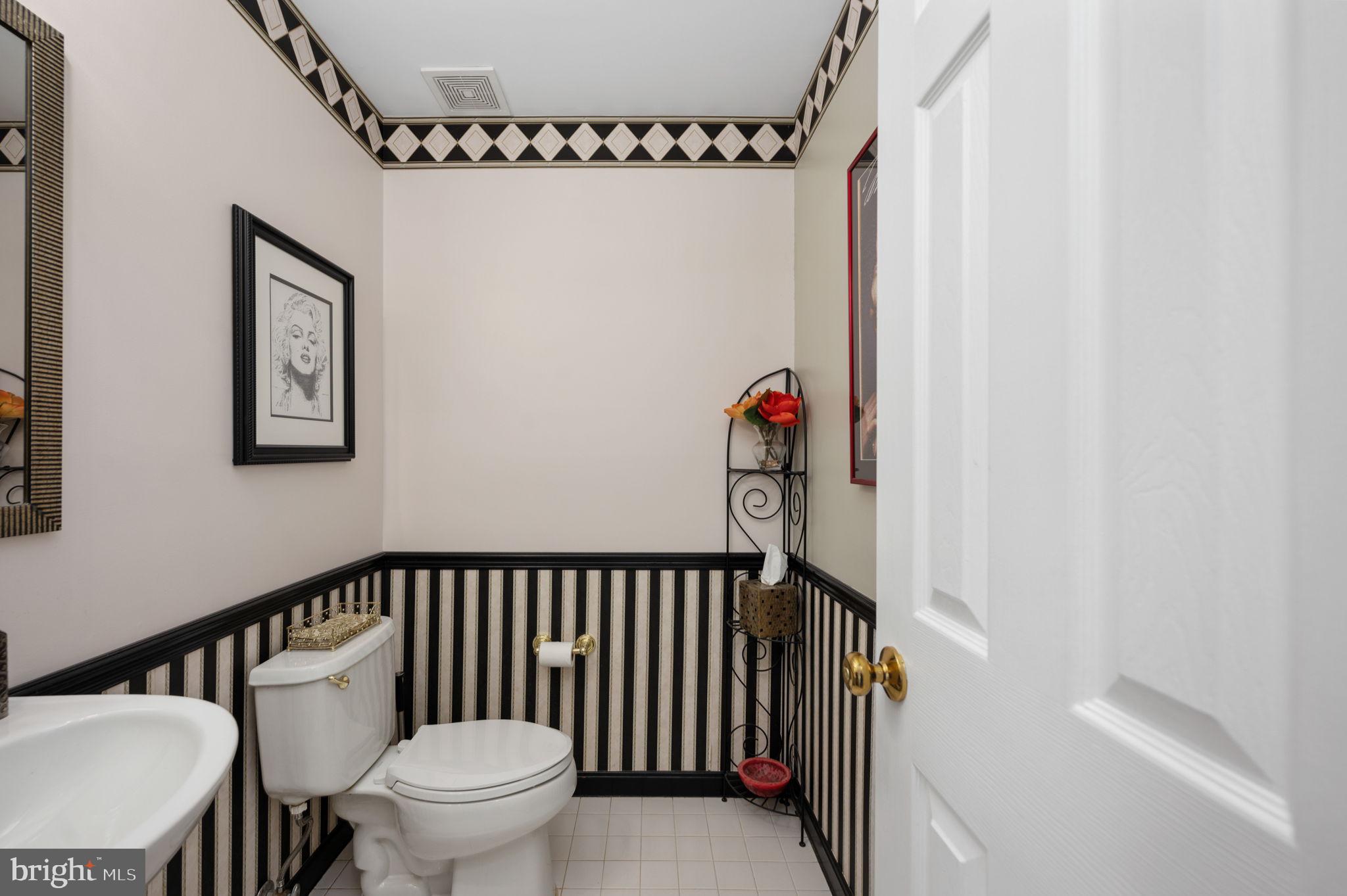 CROSSPOINTE - Residential