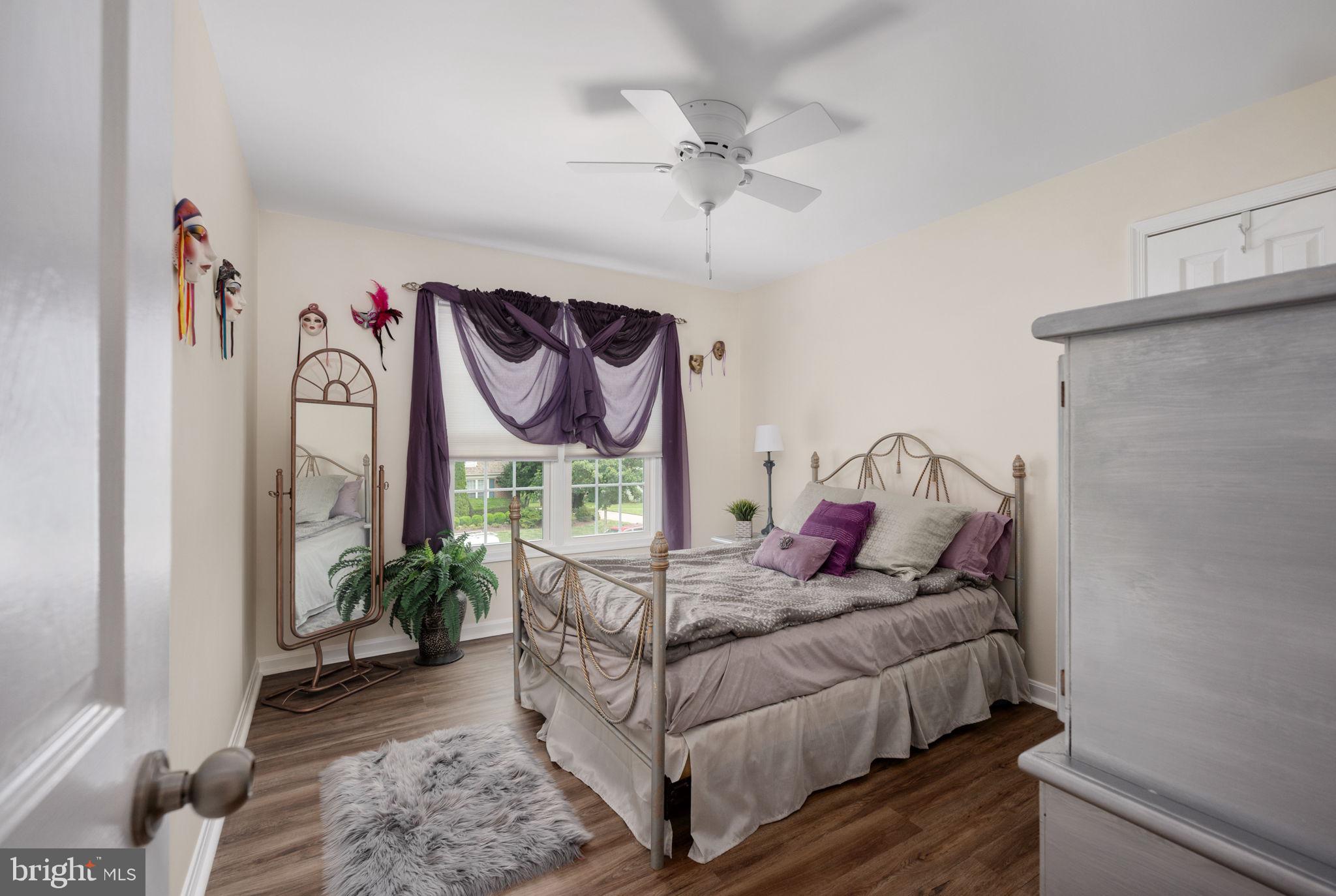 CROSSPOINTE - Residential