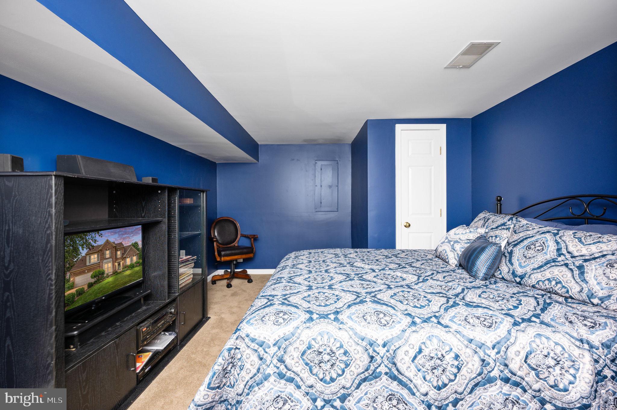 CROSSPOINTE - Residential