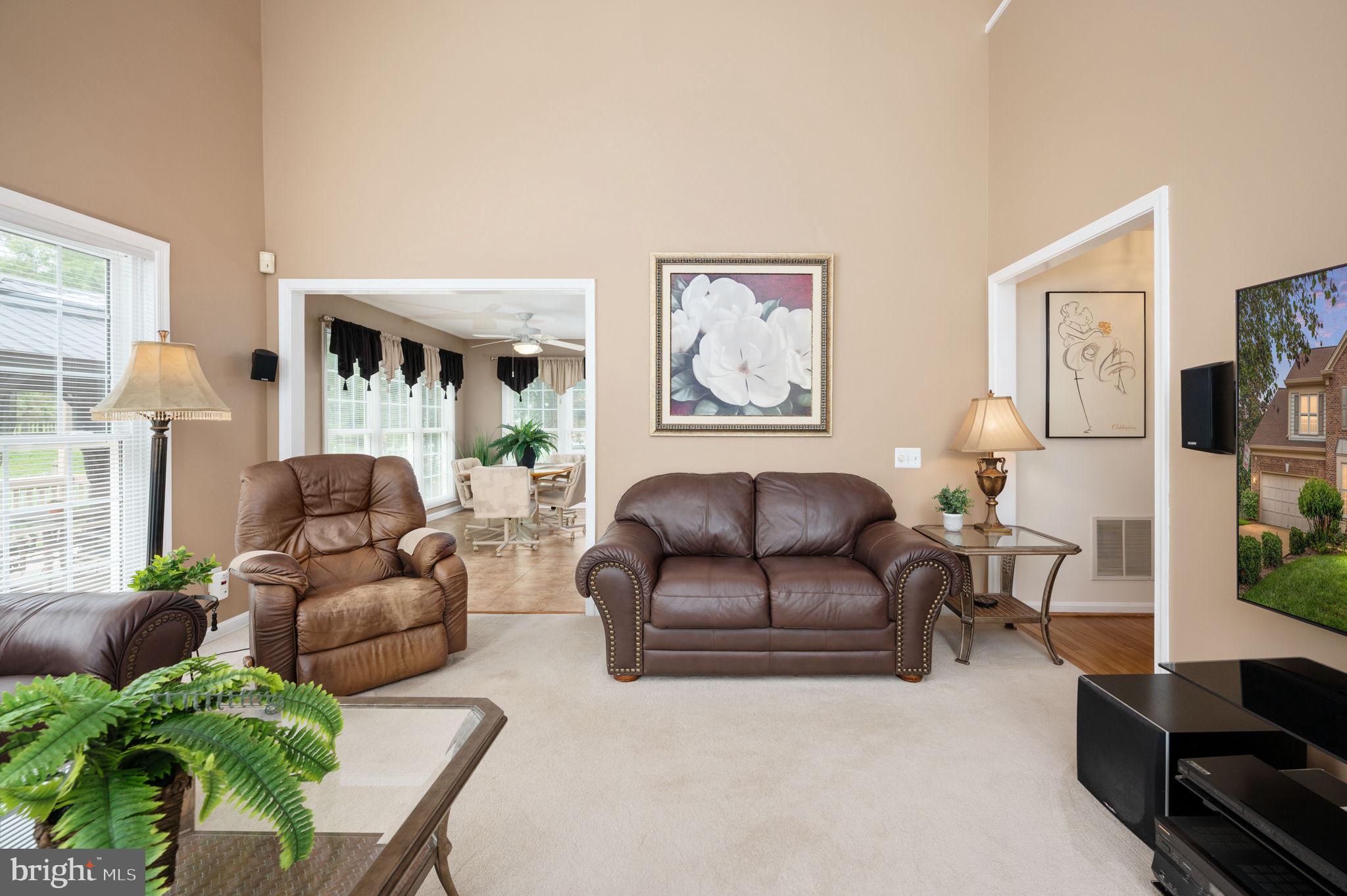 CROSSPOINTE - Residential