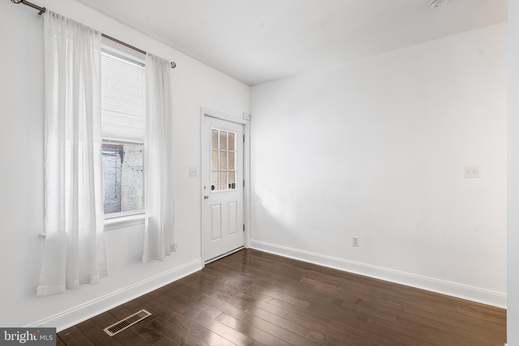 WASHINGTON SQ WEST - Residential