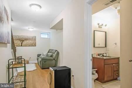 WASHINGTON SQ WEST - Residential