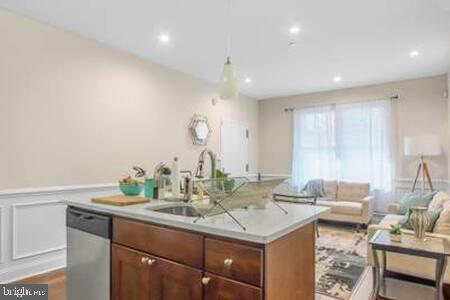 WASHINGTON SQ WEST - Residential