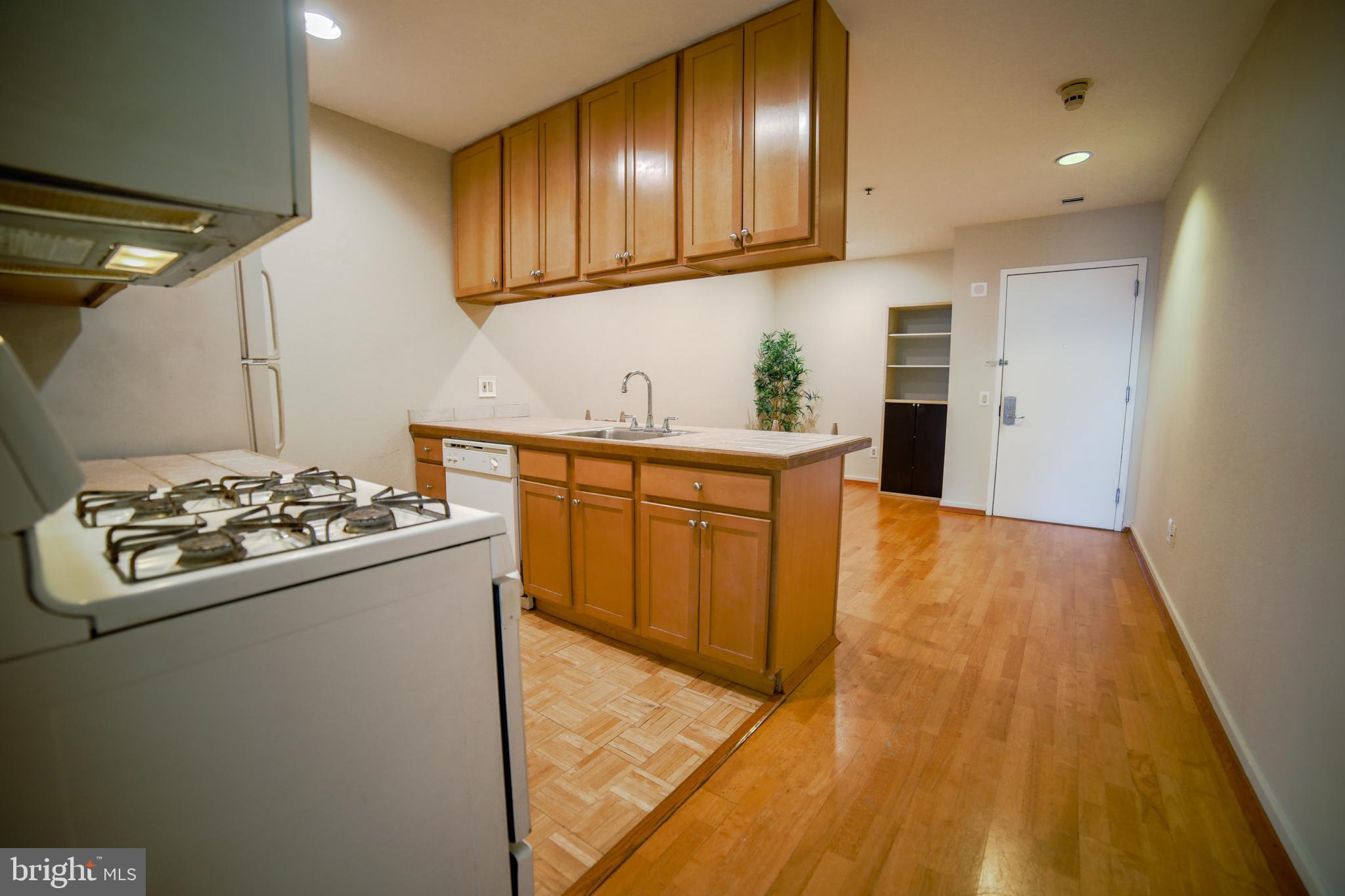 CHINATOWN - Residential