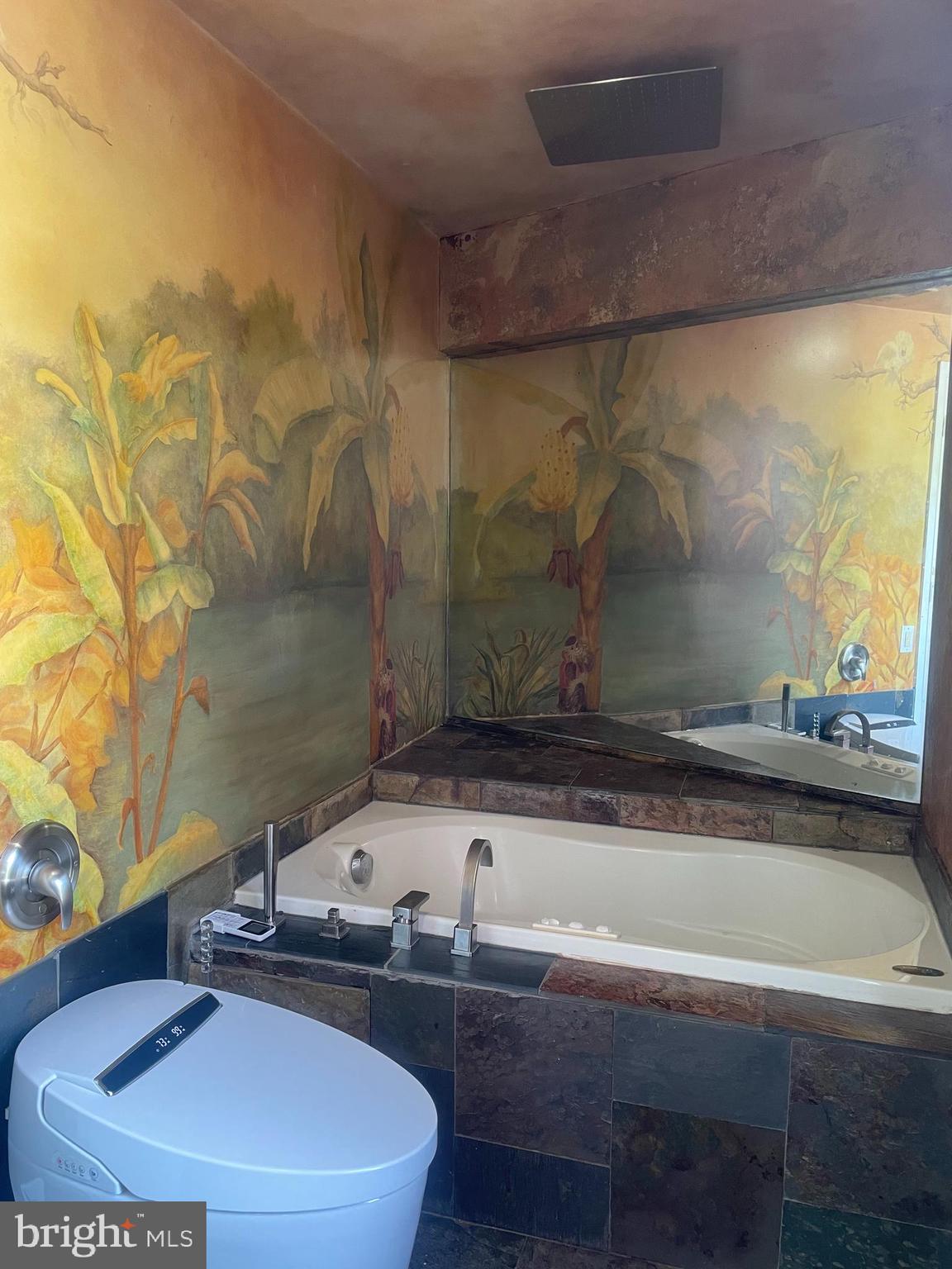 KINGSTOWNE - Residential Lease