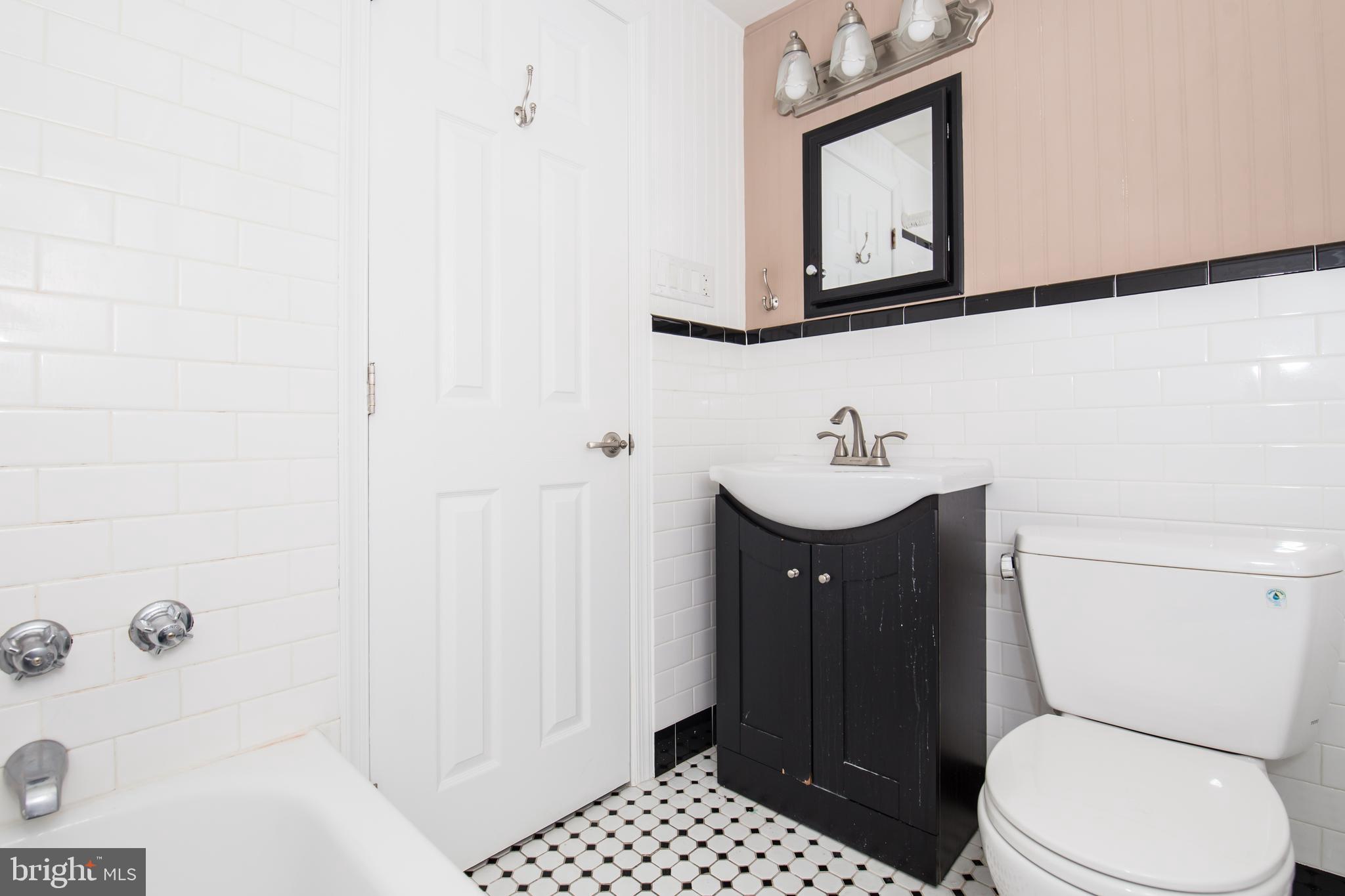 RITTENHOUSE SQUARE - Residential Lease