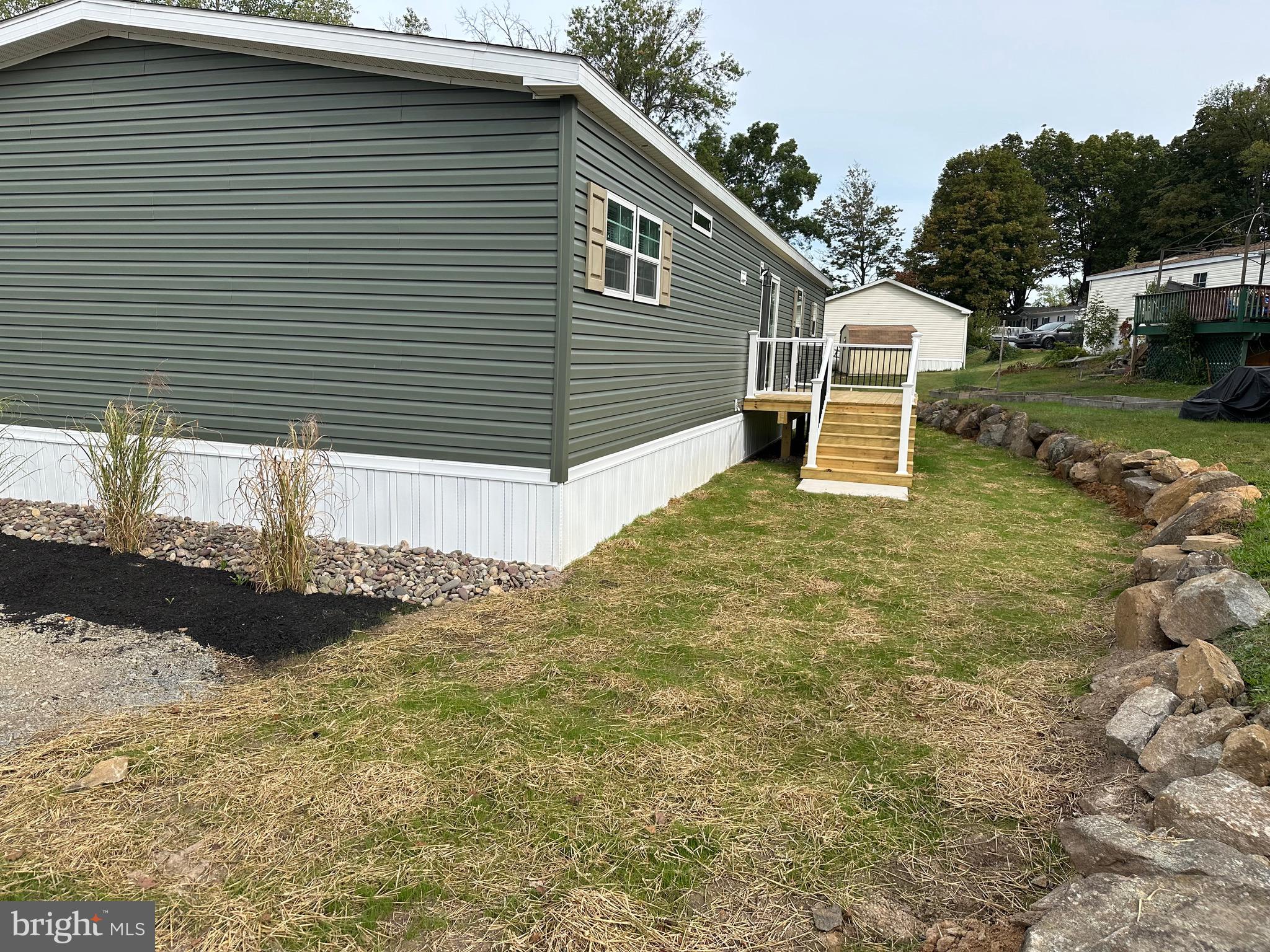 MELODYLAKESCNTRYCLUB - Residential