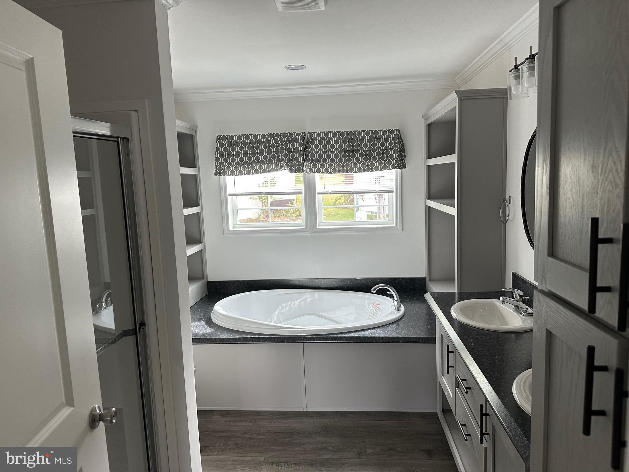 MELODYLAKESCNTRYCLUB - Residential