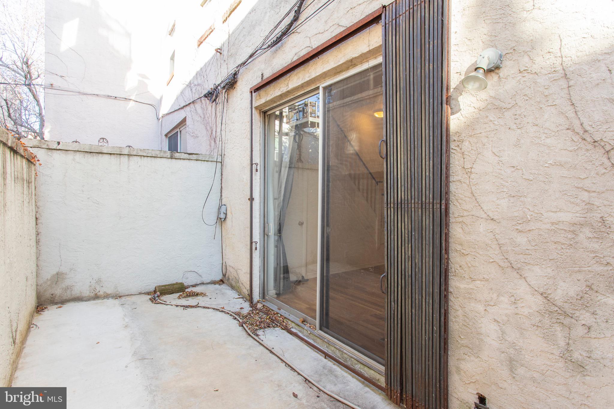 FITLER SQUARE - Residential Lease