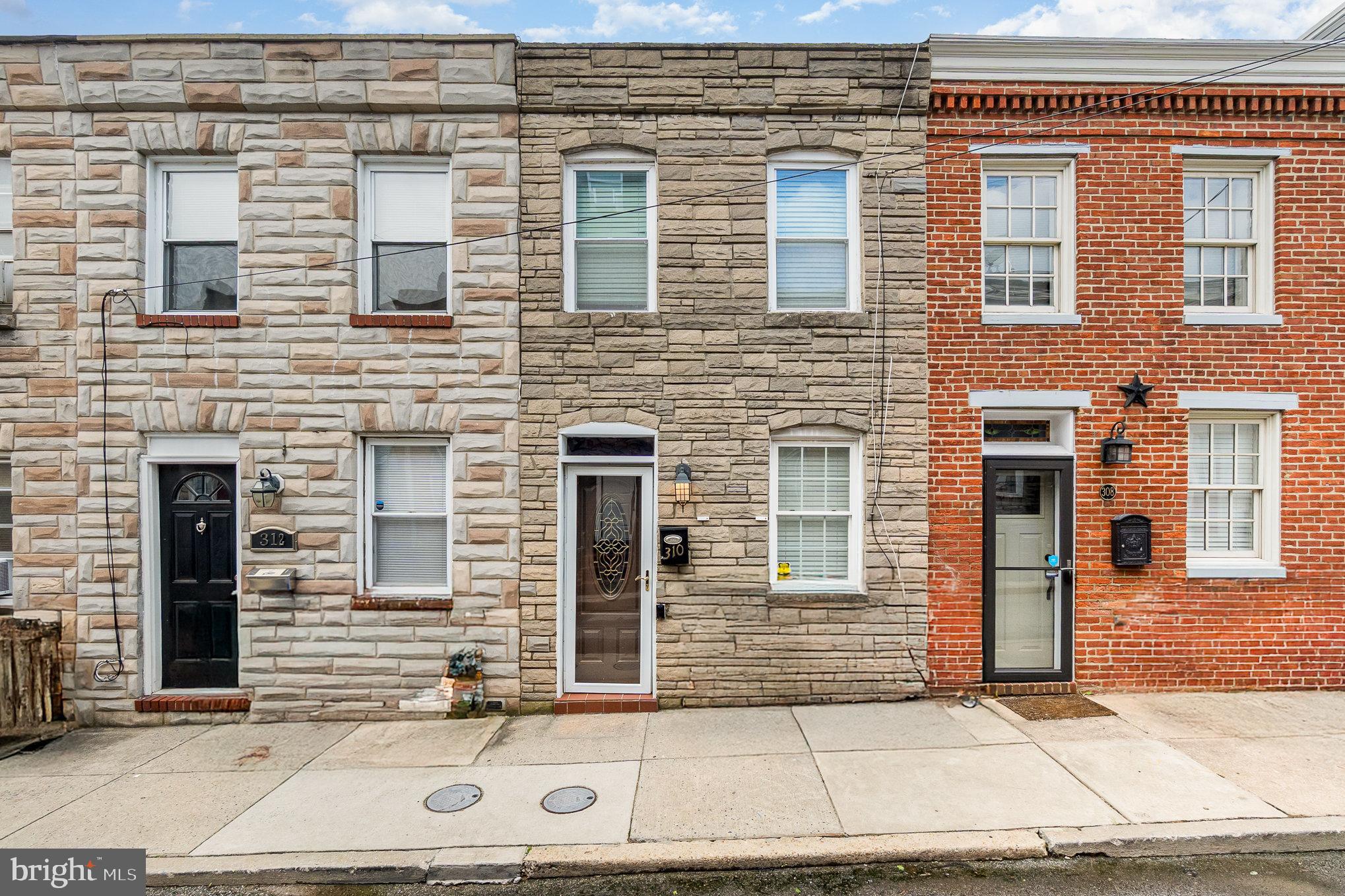 Charming 2-Bedroom, 1-Bath Townhouse in Upper Fell’s Point
This beautifully renovated townhouse in the sought-after Upper Fell’s Point neighborhood offers the perfect blend of modern living and historic charm. Featuring 2 bedrooms and 1 stylish bathroom, this home is ideal for city living with plenty of space to relax and unwind.
The updated kitchen shines with granite countertops, stainless steel appliances, and ample cabinet space, while the hardwood floors flow seamlessly throughout the entire home. Step outside to your own lovely private patio, perfect for outdoor dining, gardening, or simply enjoying a quiet morning coffee.
Located just 2 minutes from Patterson Park and 4 minutes from the vibrant Inner Harbor, you'll enjoy easy access to an array of restaurants, bars, museums, and nightlife. Johns Hopkins Hospital and Mercy Medical Center are also just a short distance away.
With street parking available and no meters or time limitations, convenience is at your doorstep. Whether you're looking for a cozy first home, an investment property, or a charming retreat in a prime location, this townhouse offers it all. Don’t miss out on this fantastic opportunity!
