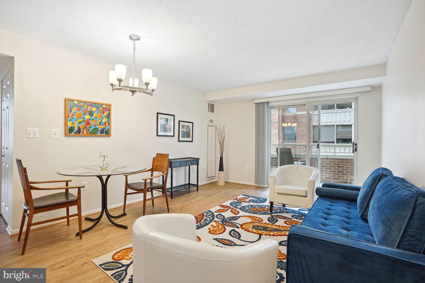 THE JEFFERSON - SUNRISE SENIOR LIVING - Residential