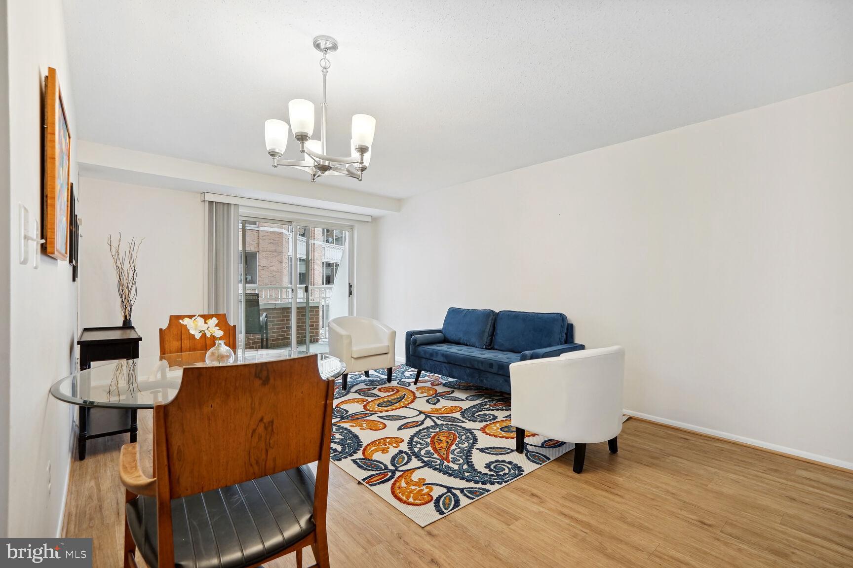 THE JEFFERSON - SUNRISE SENIOR LIVING - Residential