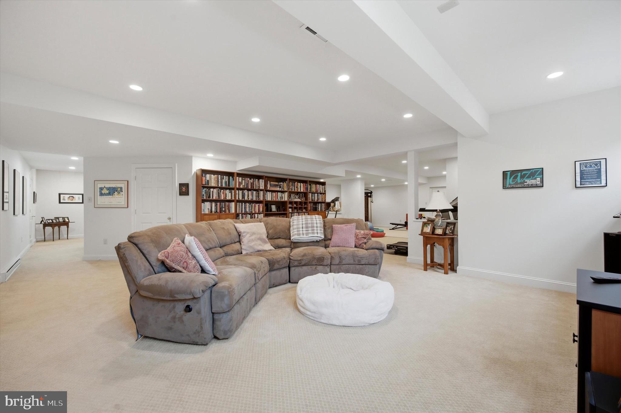 FAIRWAYS - Residential