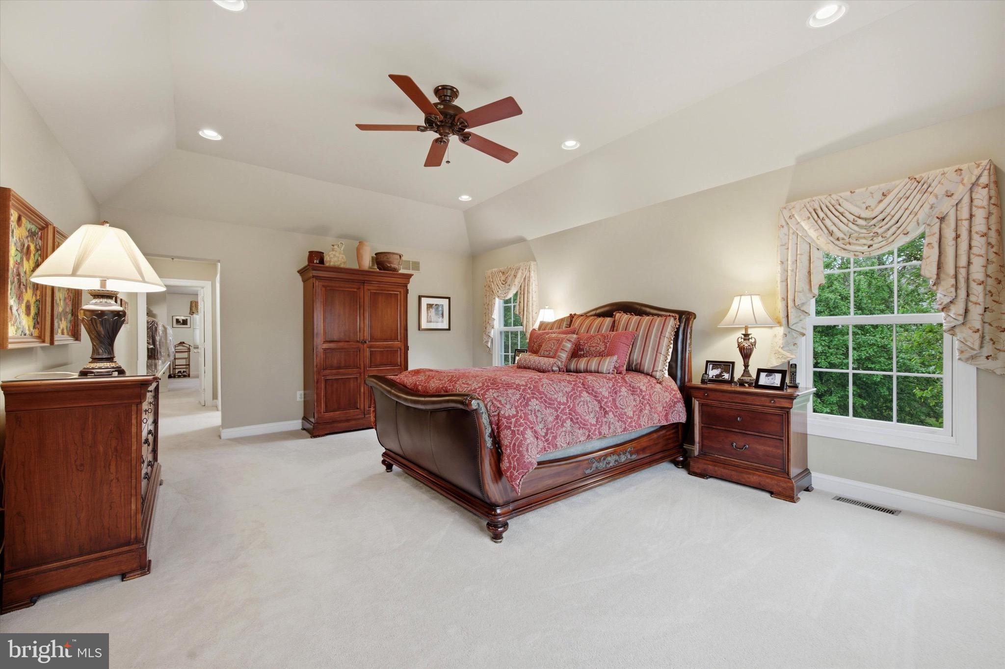 FAIRWAYS - Residential
