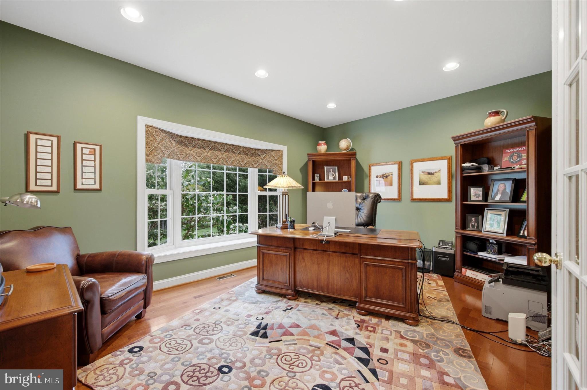 FAIRWAYS - Residential