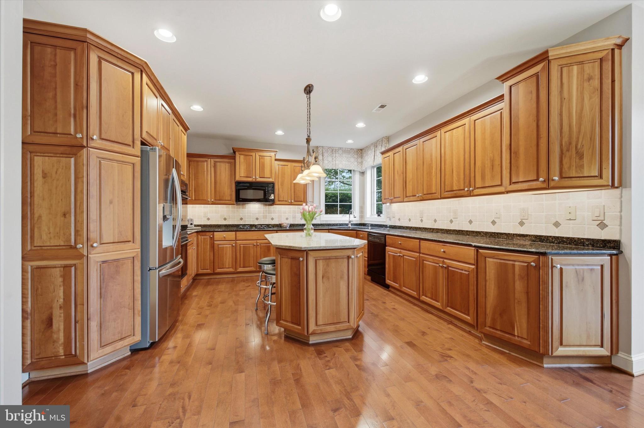 FAIRWAYS - Residential
