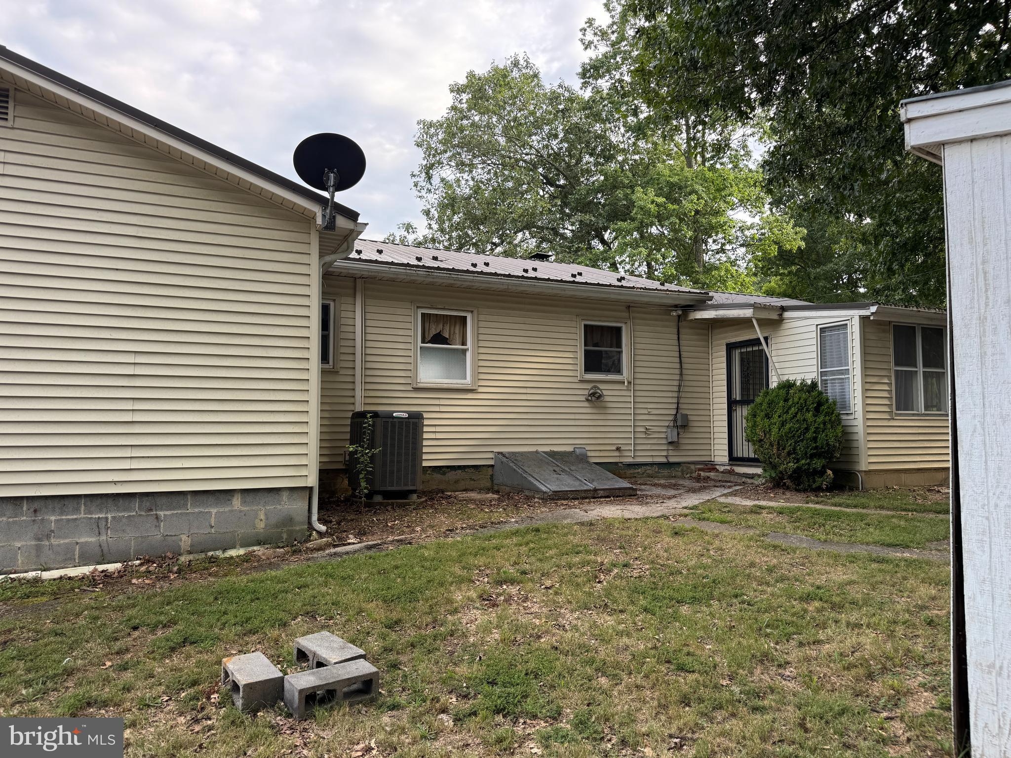 13869 BACK CREEK VALLEY ROAD