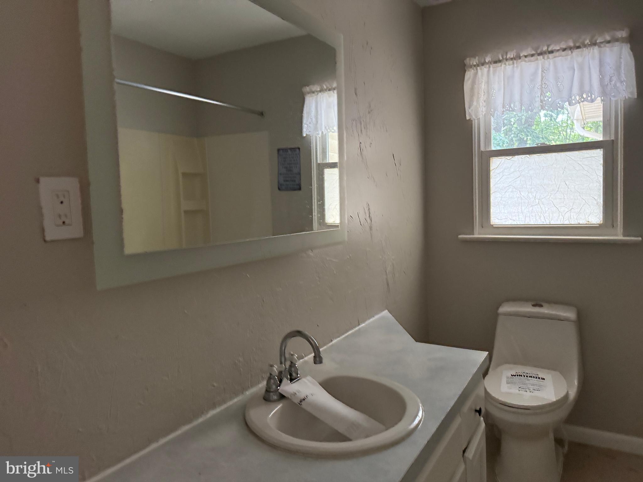 TOMAHAWK - Residential