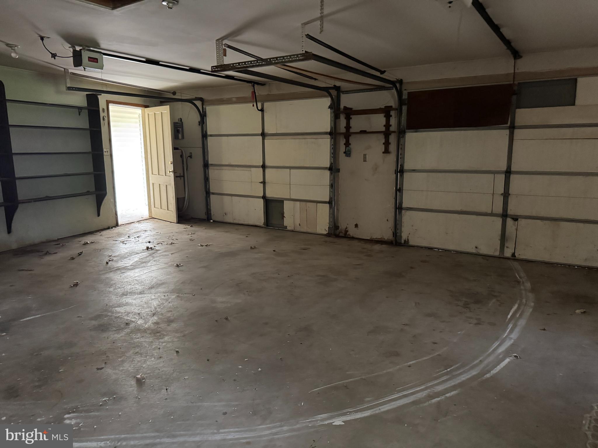 TOMAHAWK - Residential