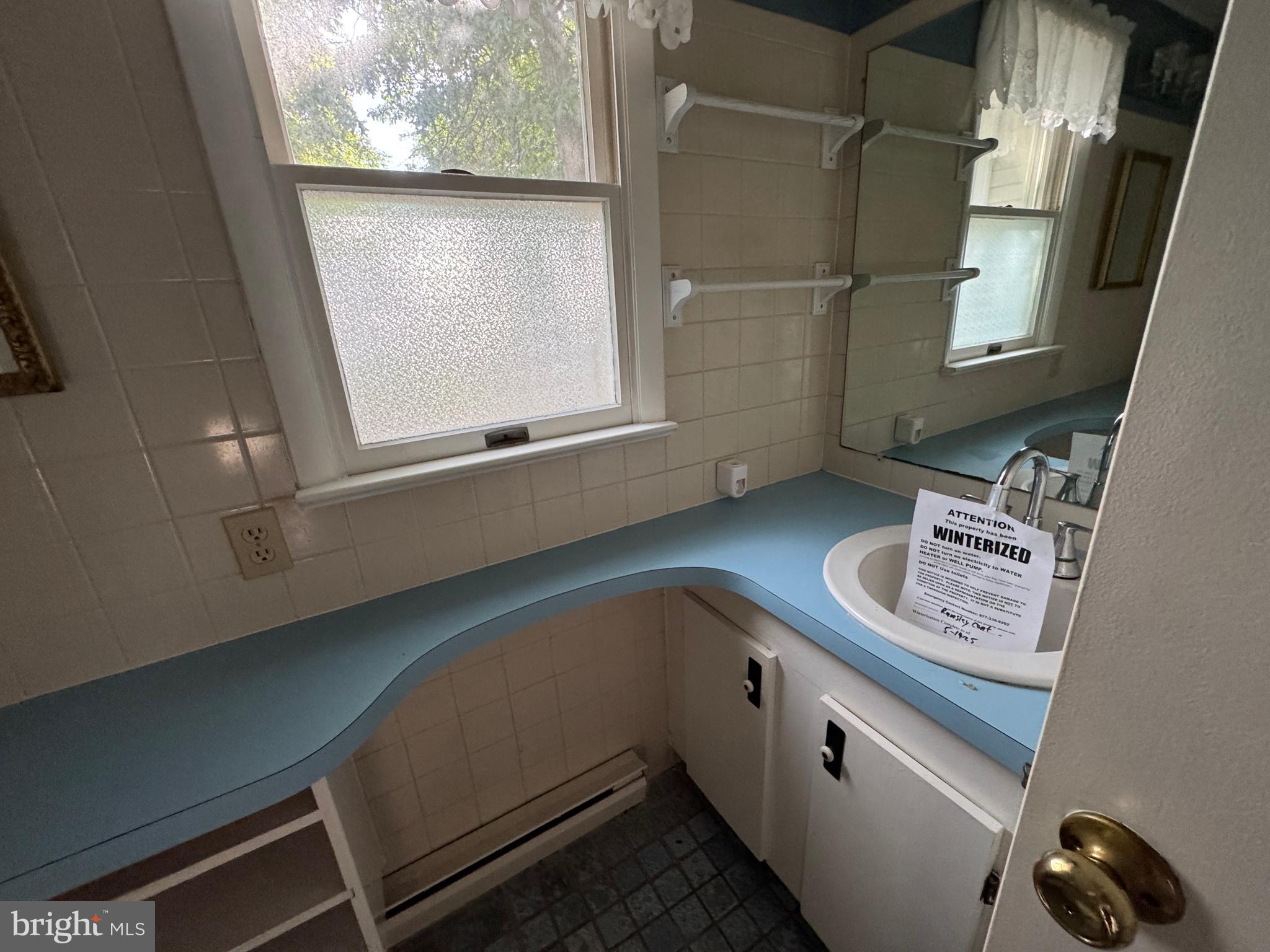 TOMAHAWK - Residential