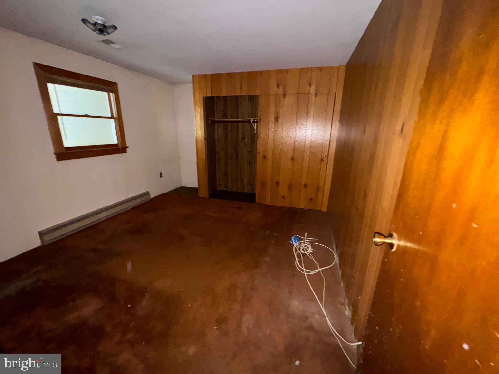 TOMAHAWK - Residential