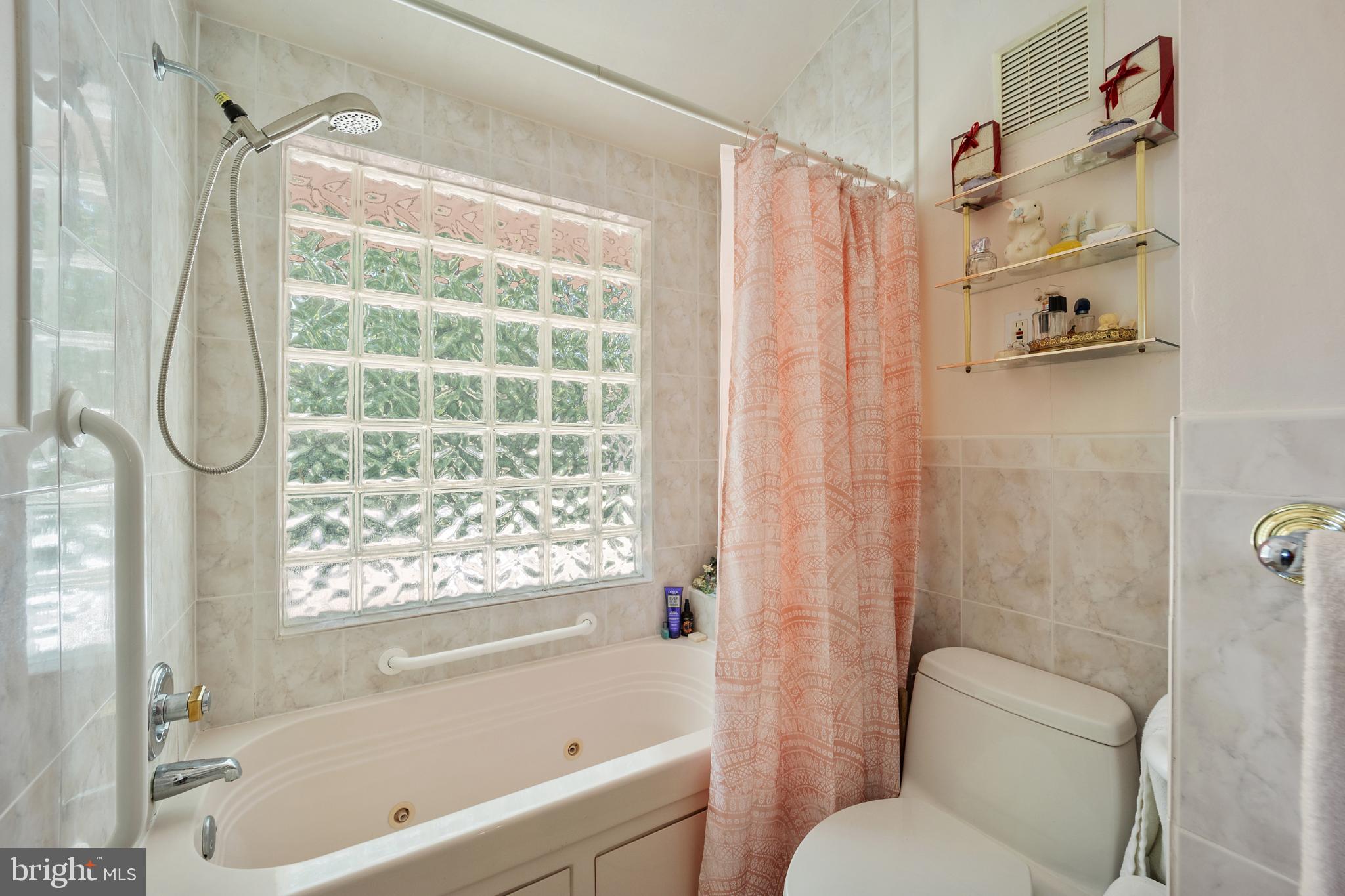 VALLEY HILL ESTATE - Residential