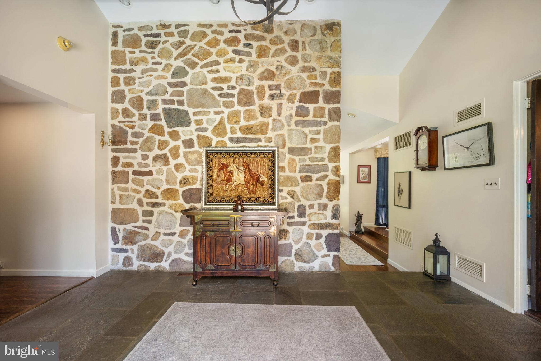 VALLEY HILL ESTATE - Residential