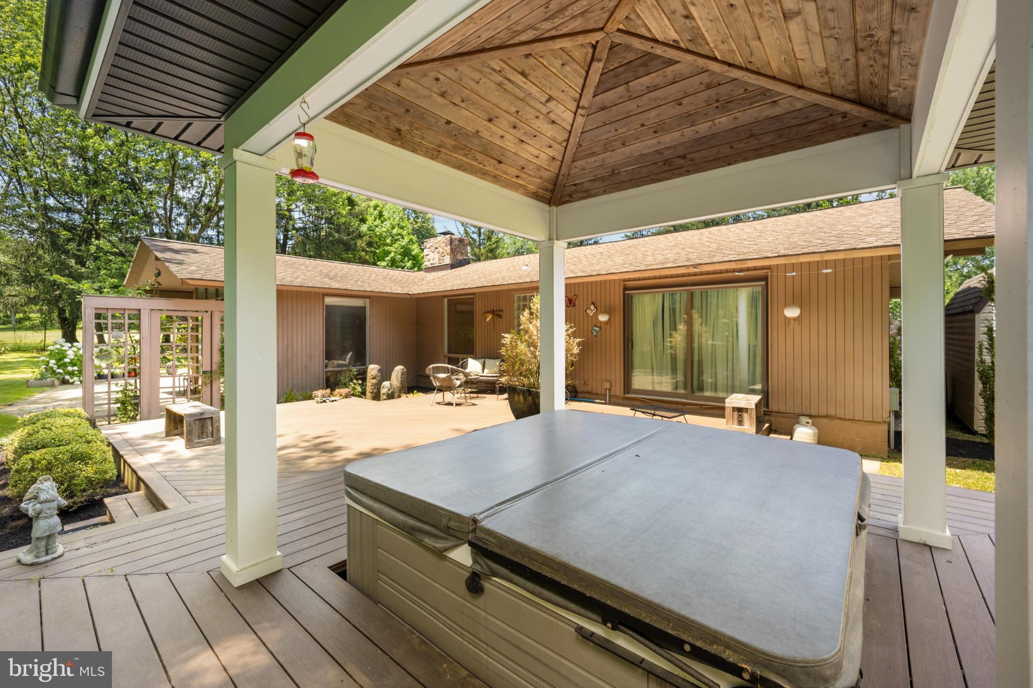 VALLEY HILL ESTATE - Residential