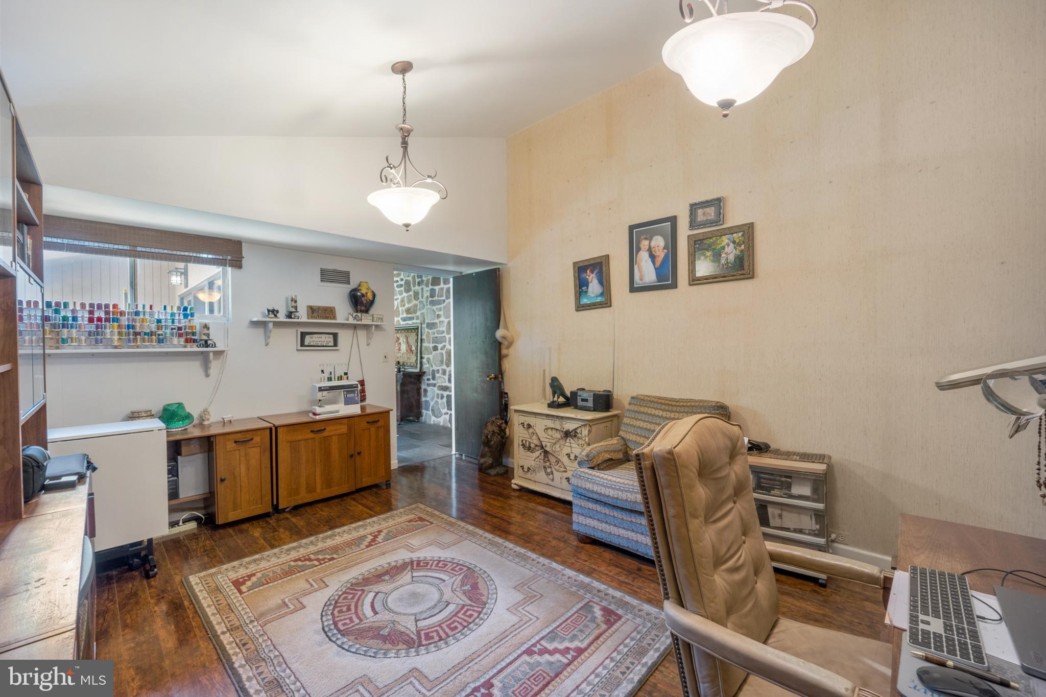 VALLEY HILL ESTATE - Residential