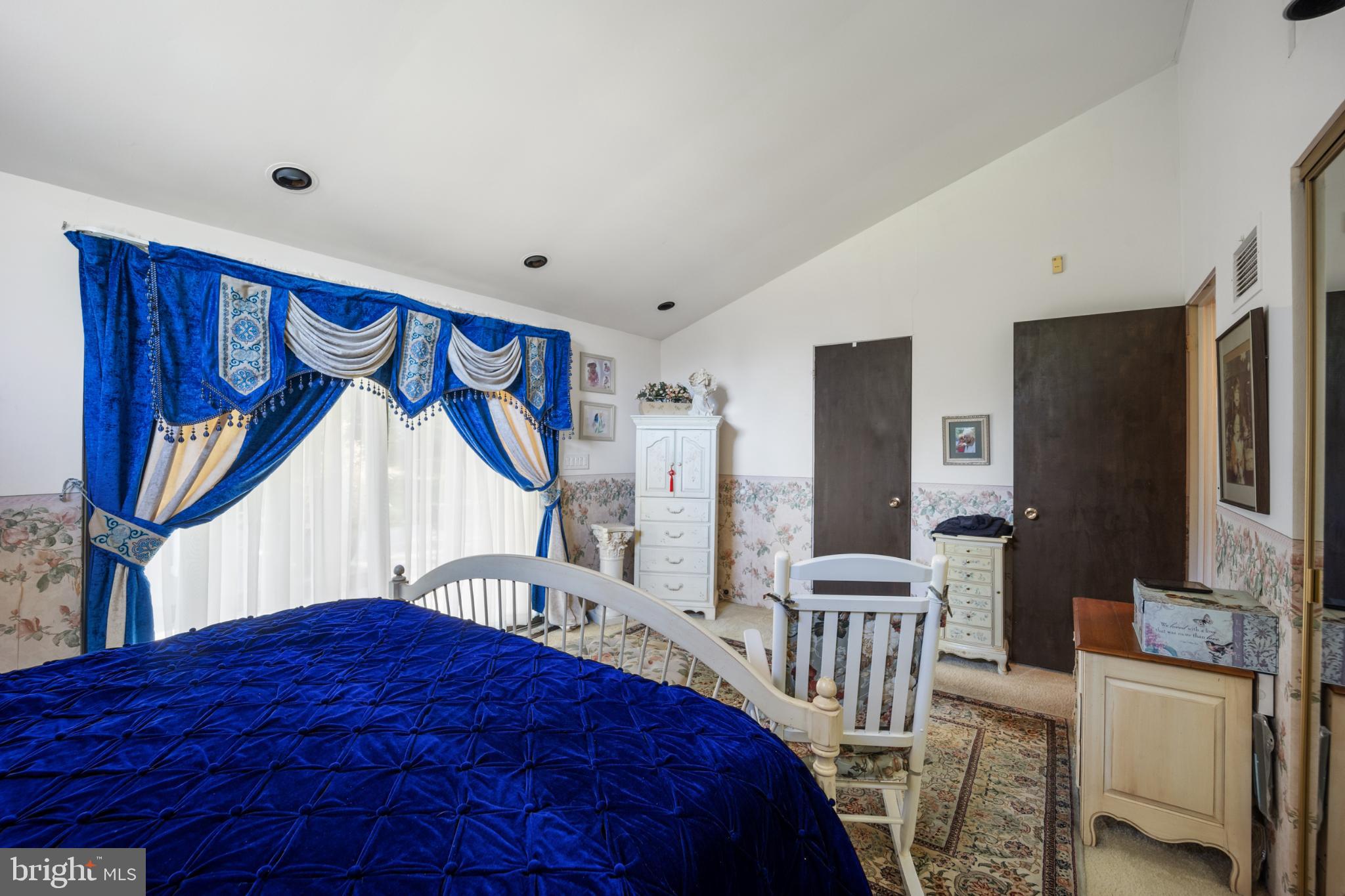 VALLEY HILL ESTATE - Residential