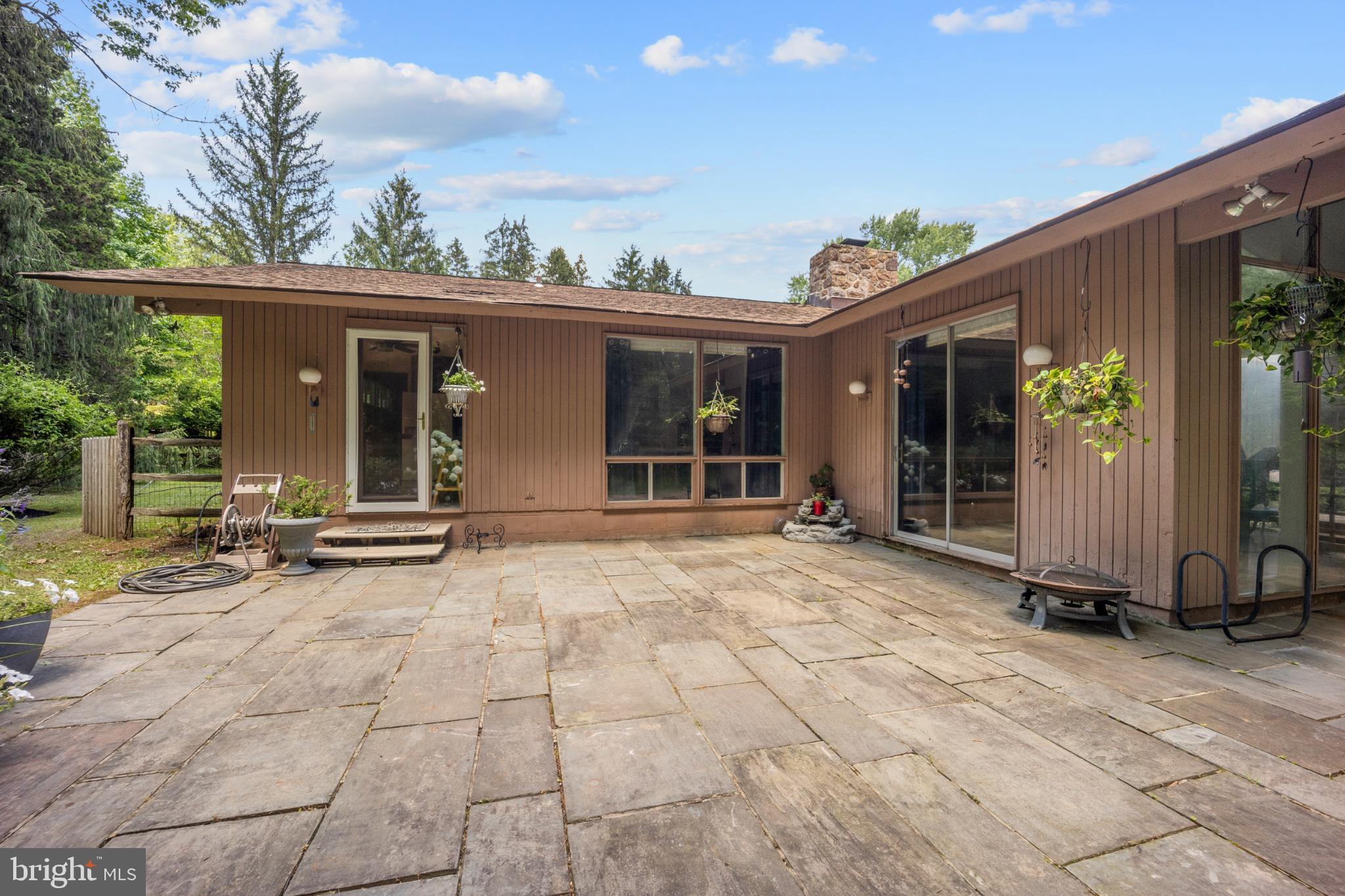 VALLEY HILL ESTATE - Residential