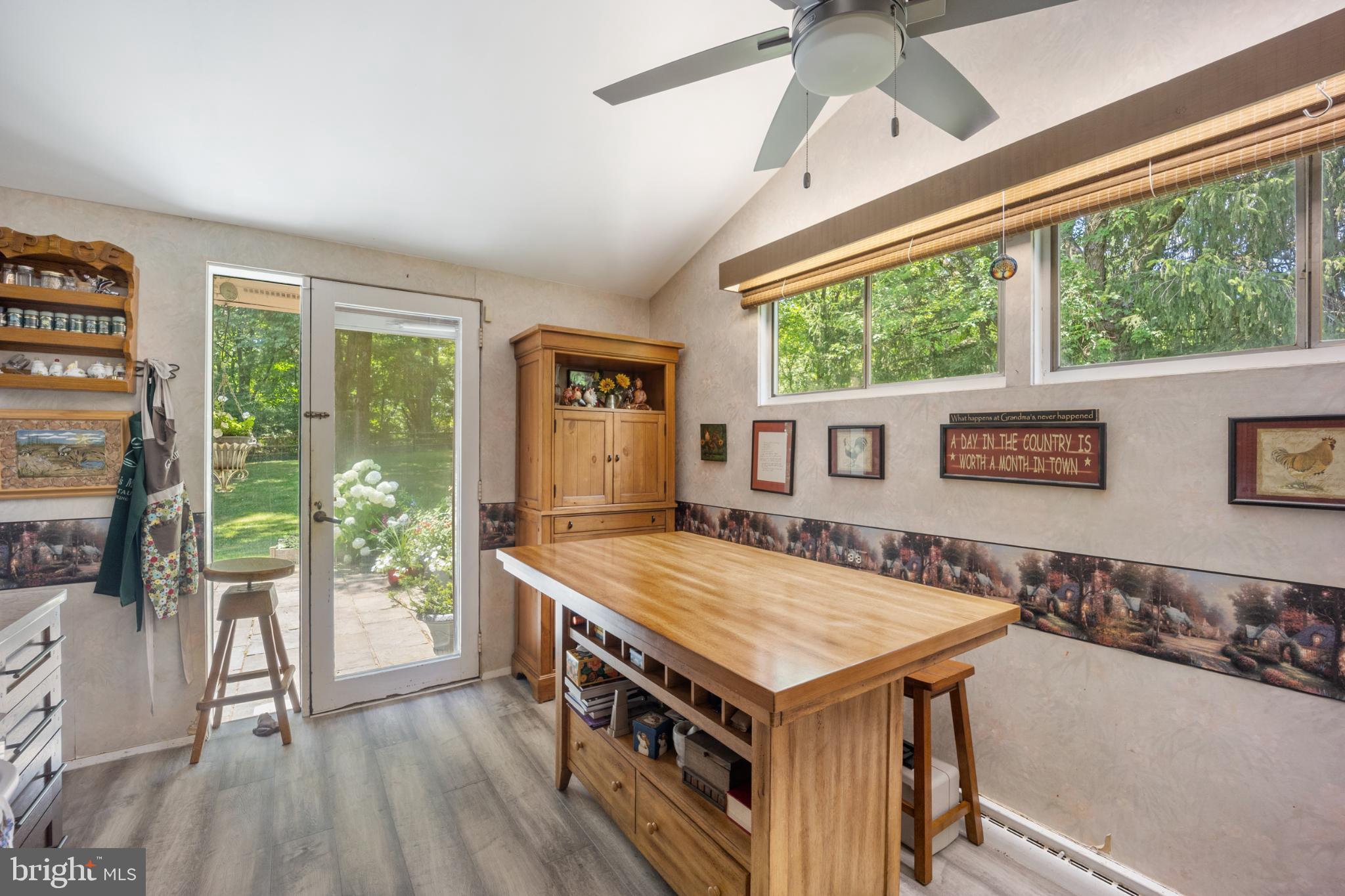 VALLEY HILL ESTATE - Residential