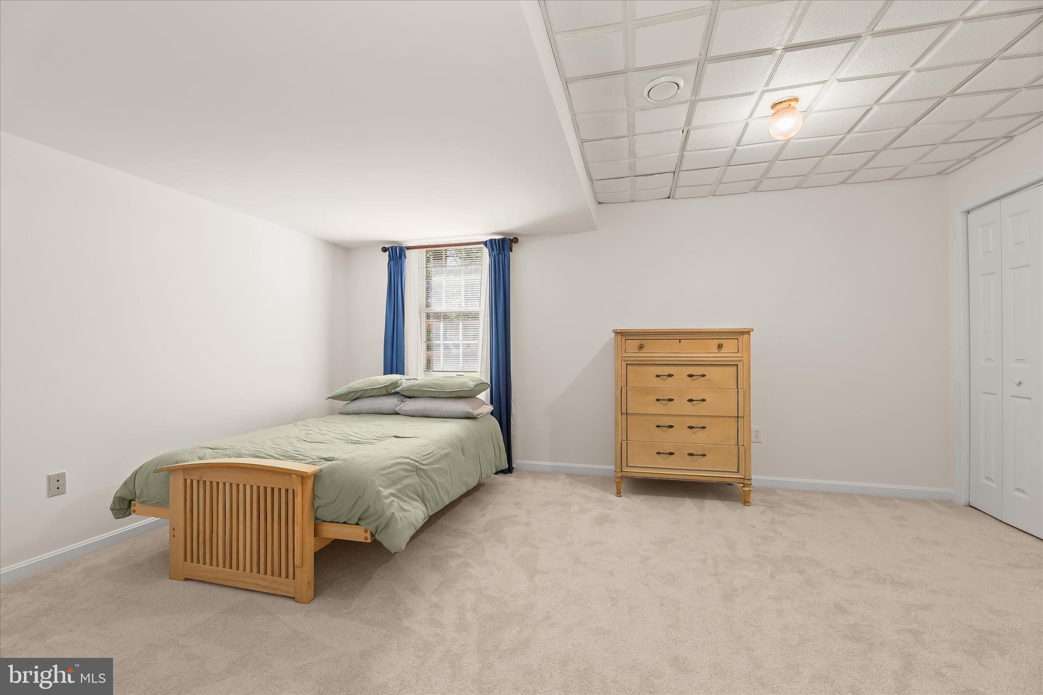 HUNTINGTON - Residential