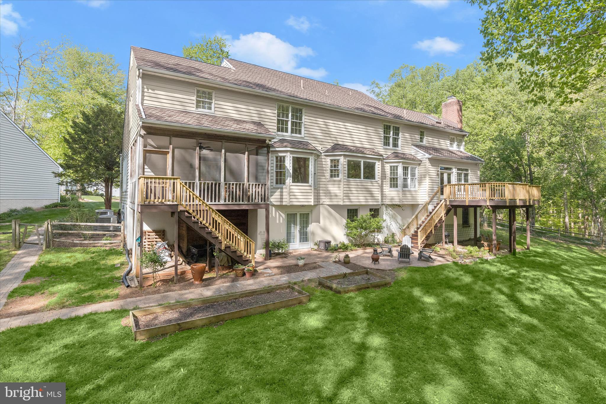 HUNTINGTON - Residential