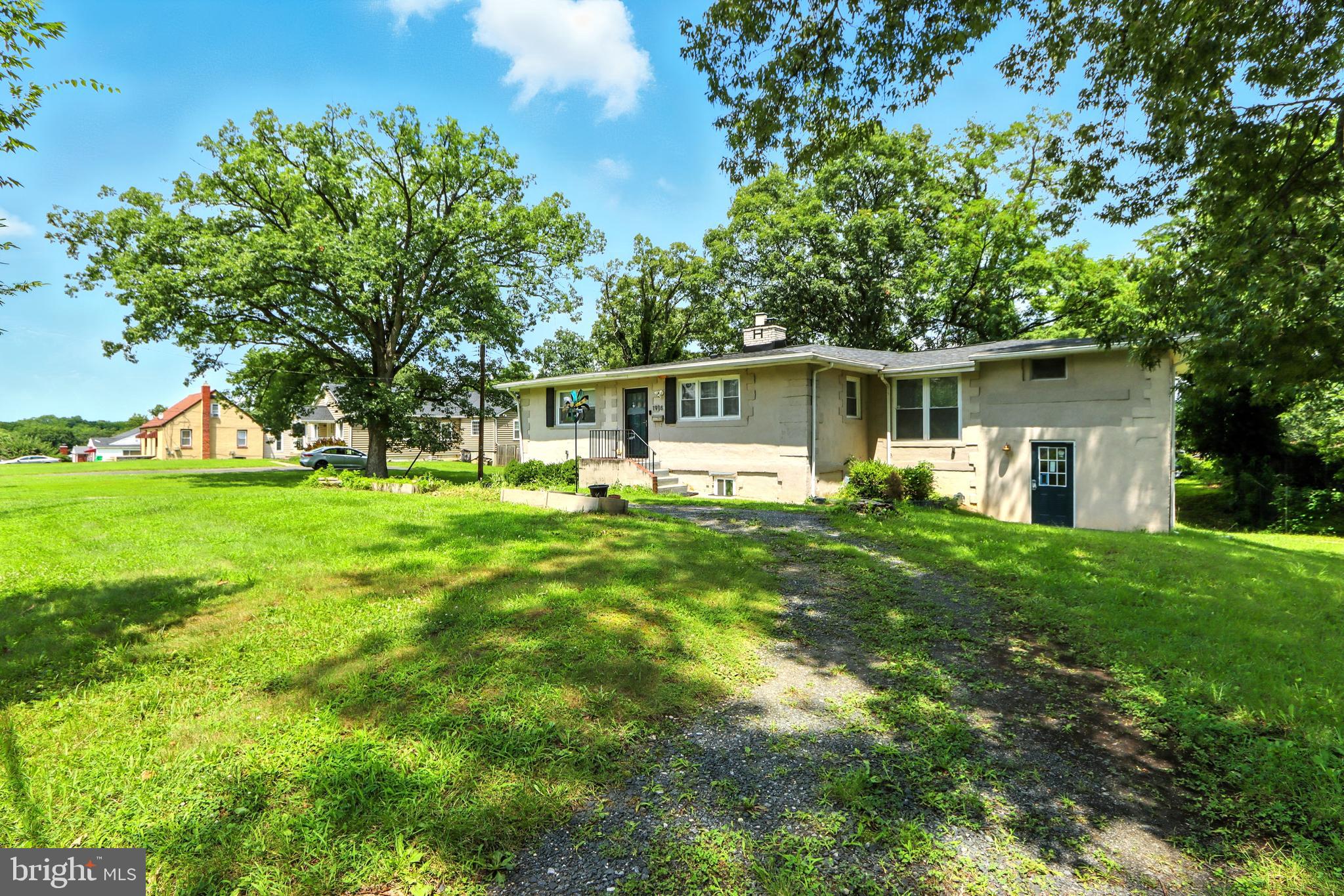 1918 CAMPBELL DRIVE