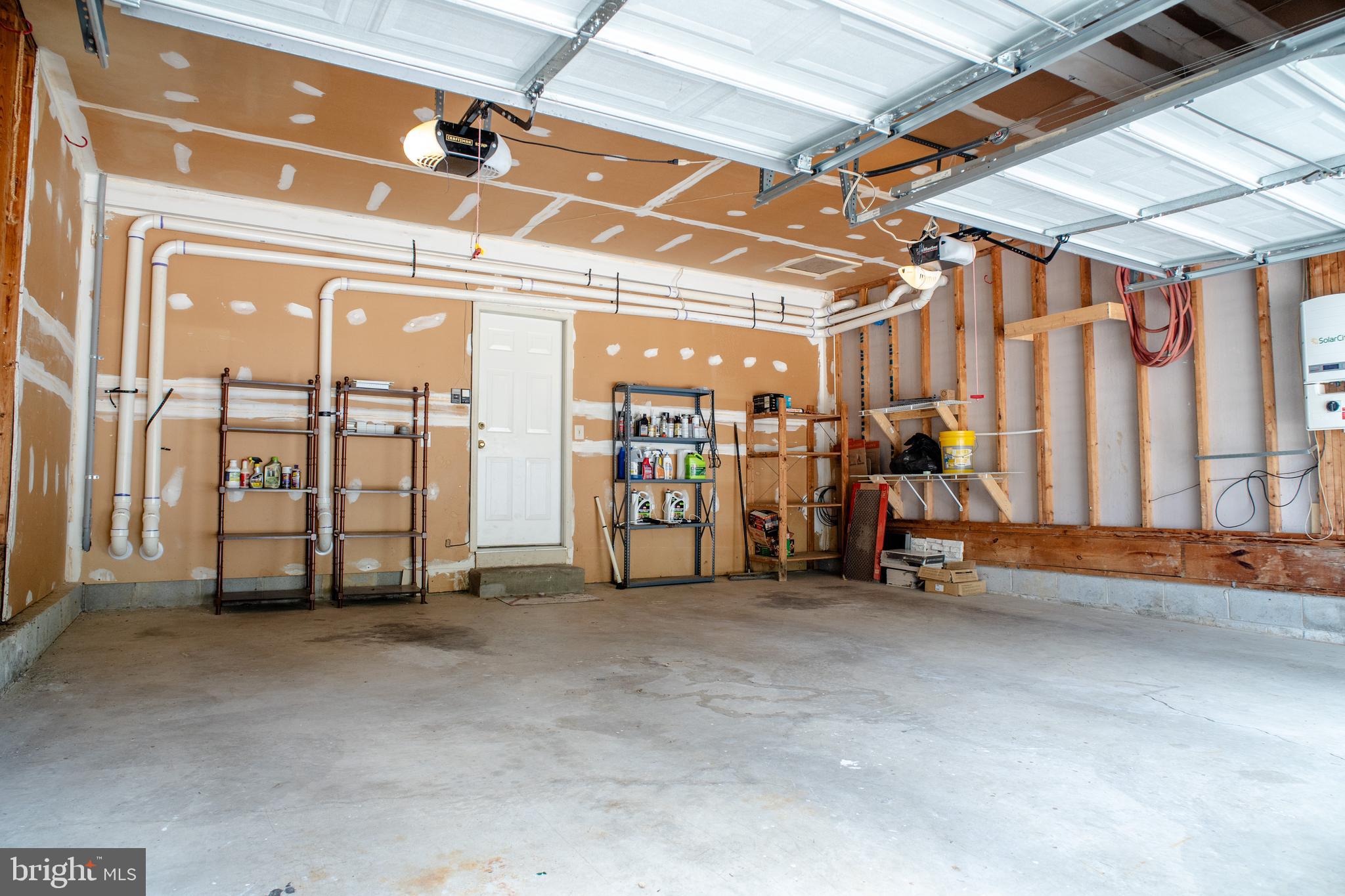 QUEEN ANNE VILLAGE - Residential